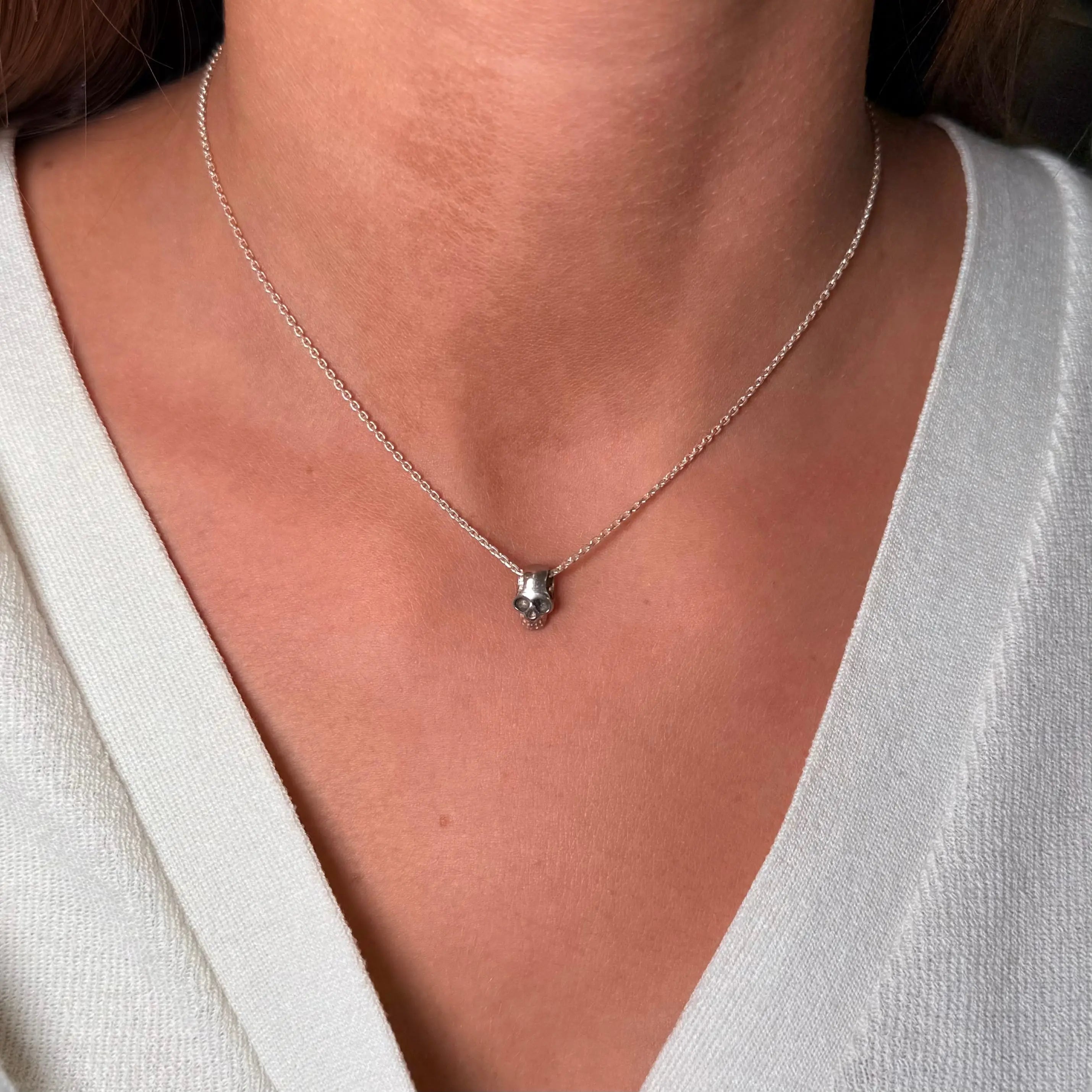 Halsband - 2.0 Monterad dödskalle - L8Hasselblad