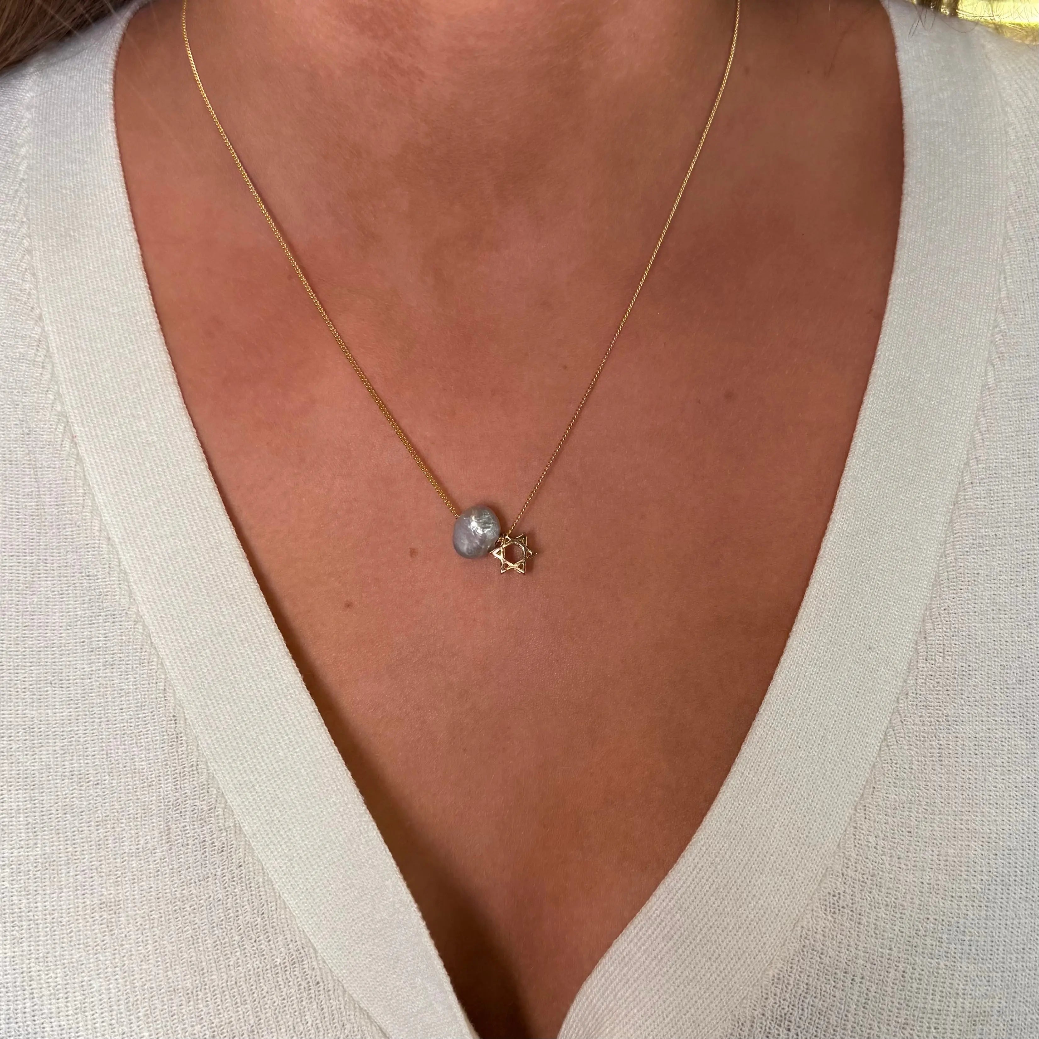 Halsband - Davidsstjärna med pärla - L8Hasselblad