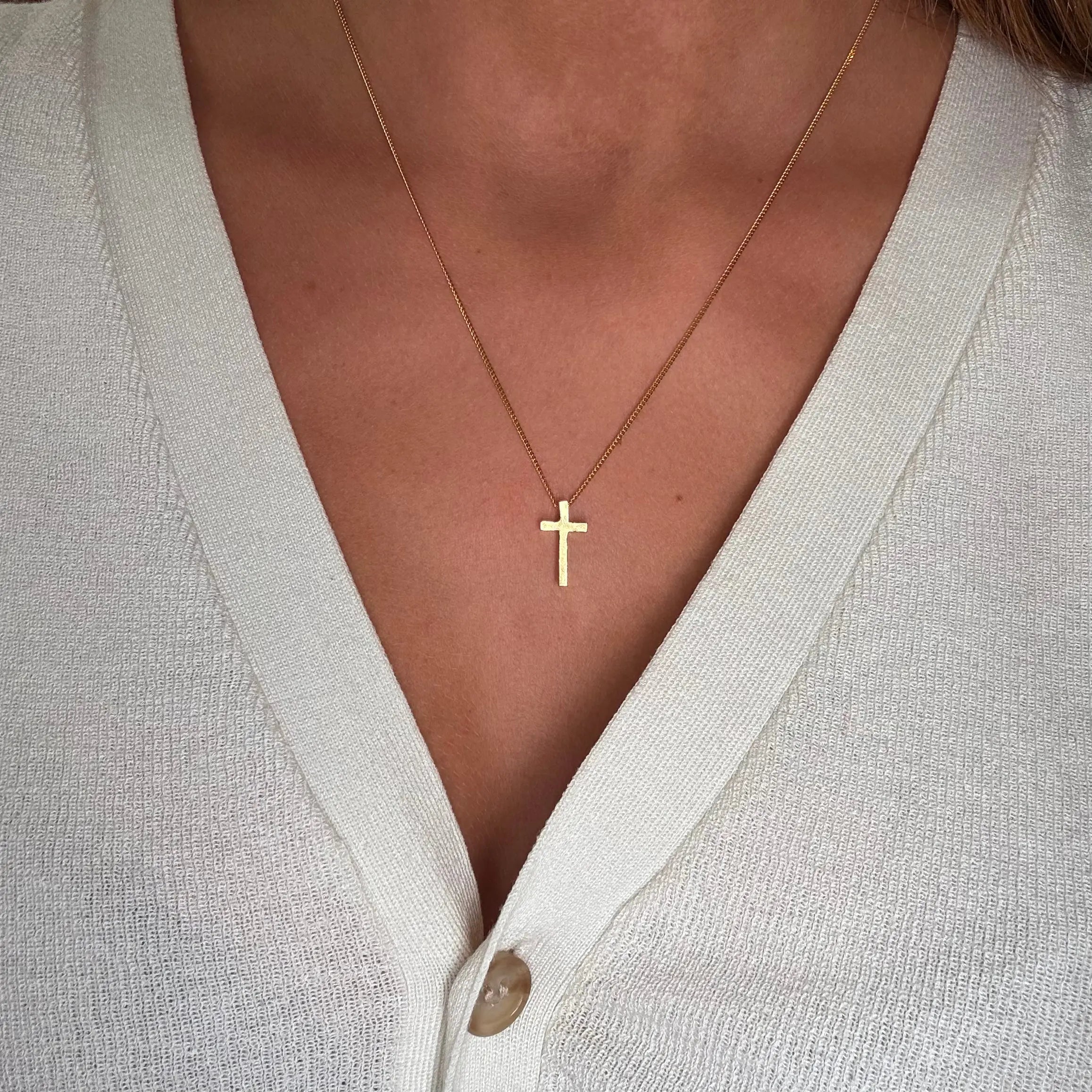 Halsband - Kors - L8Hasselblad