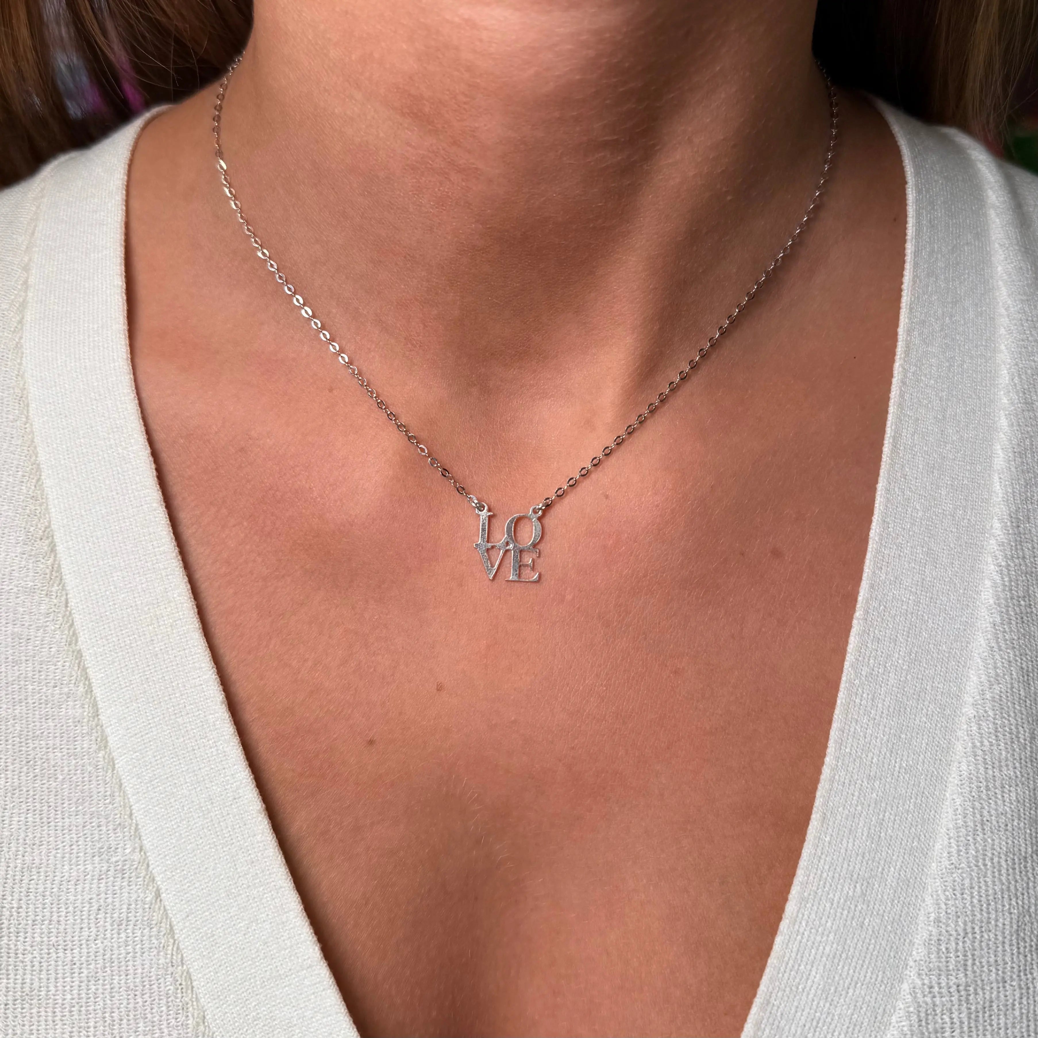 Halsband - LOVE - L8Hasselblad