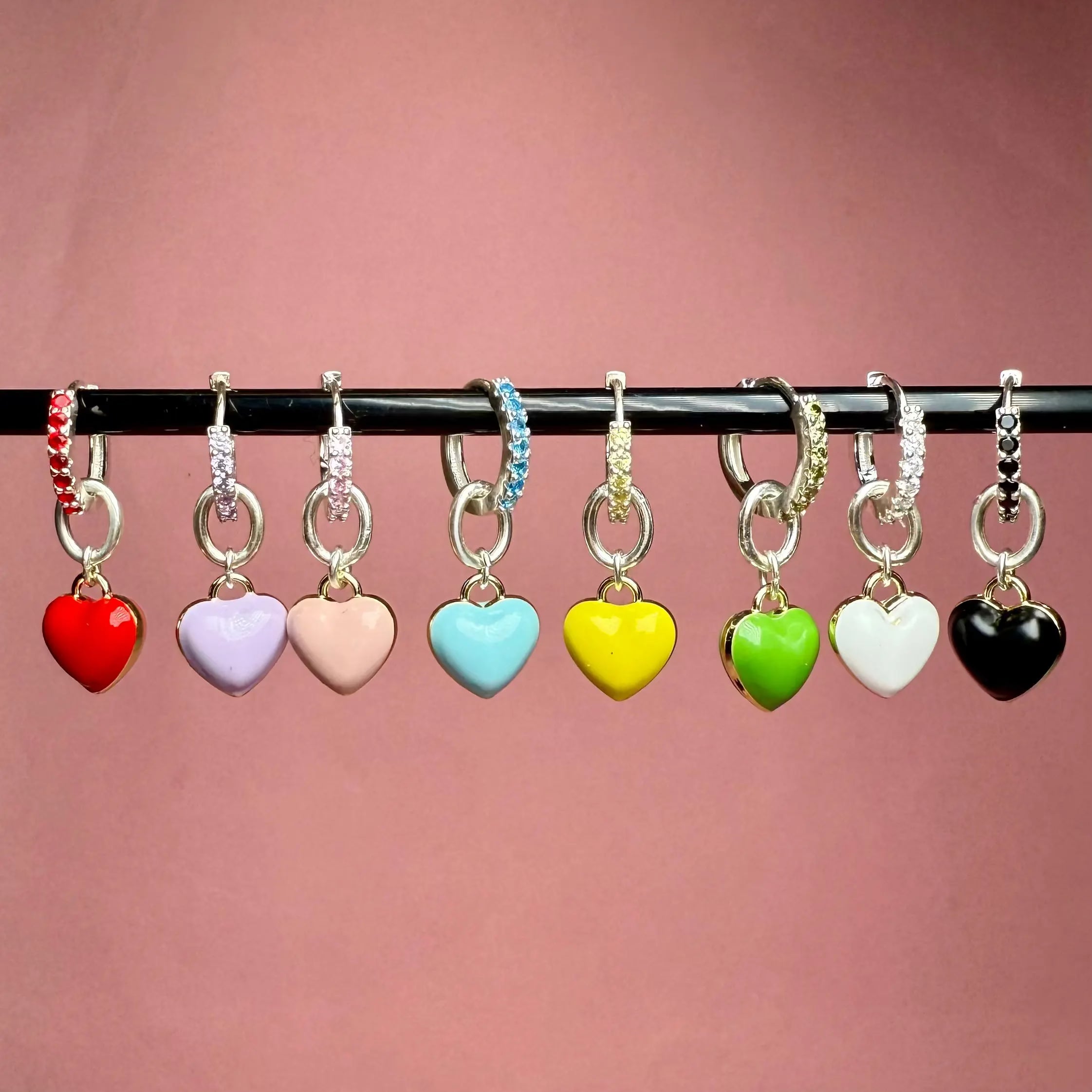 Örhänge - Mellan Rainbow heart L8Hasselblad