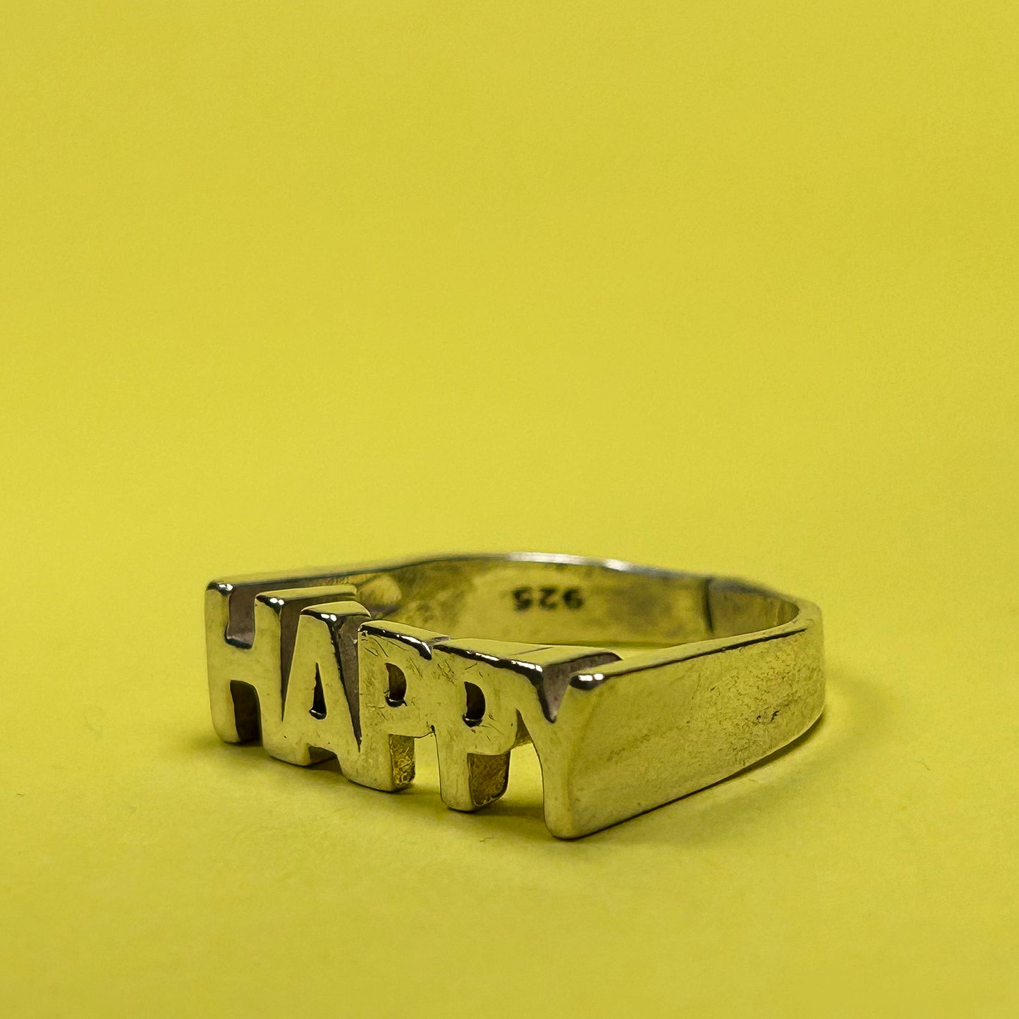 HAPPY-ring