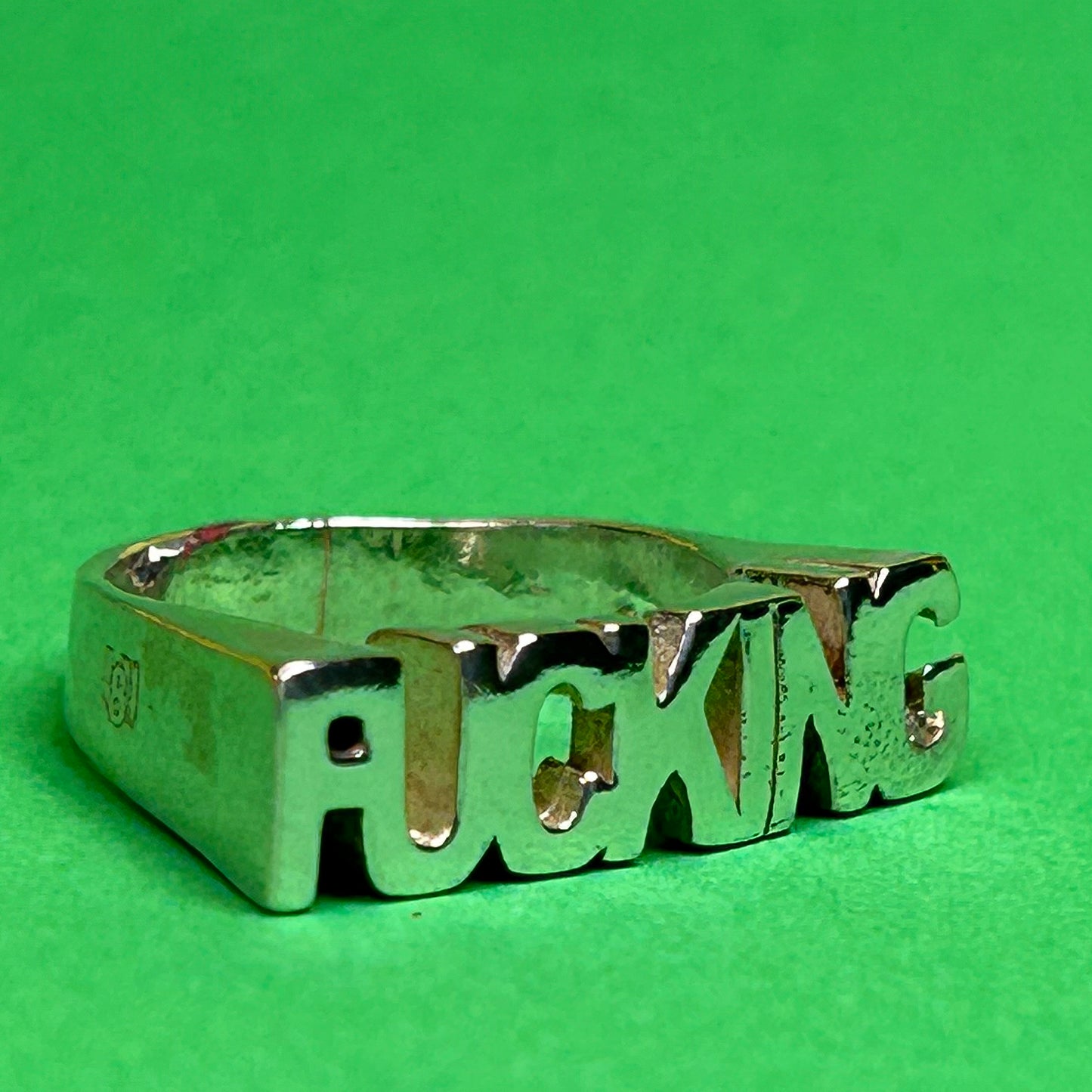 FUCKING-ring