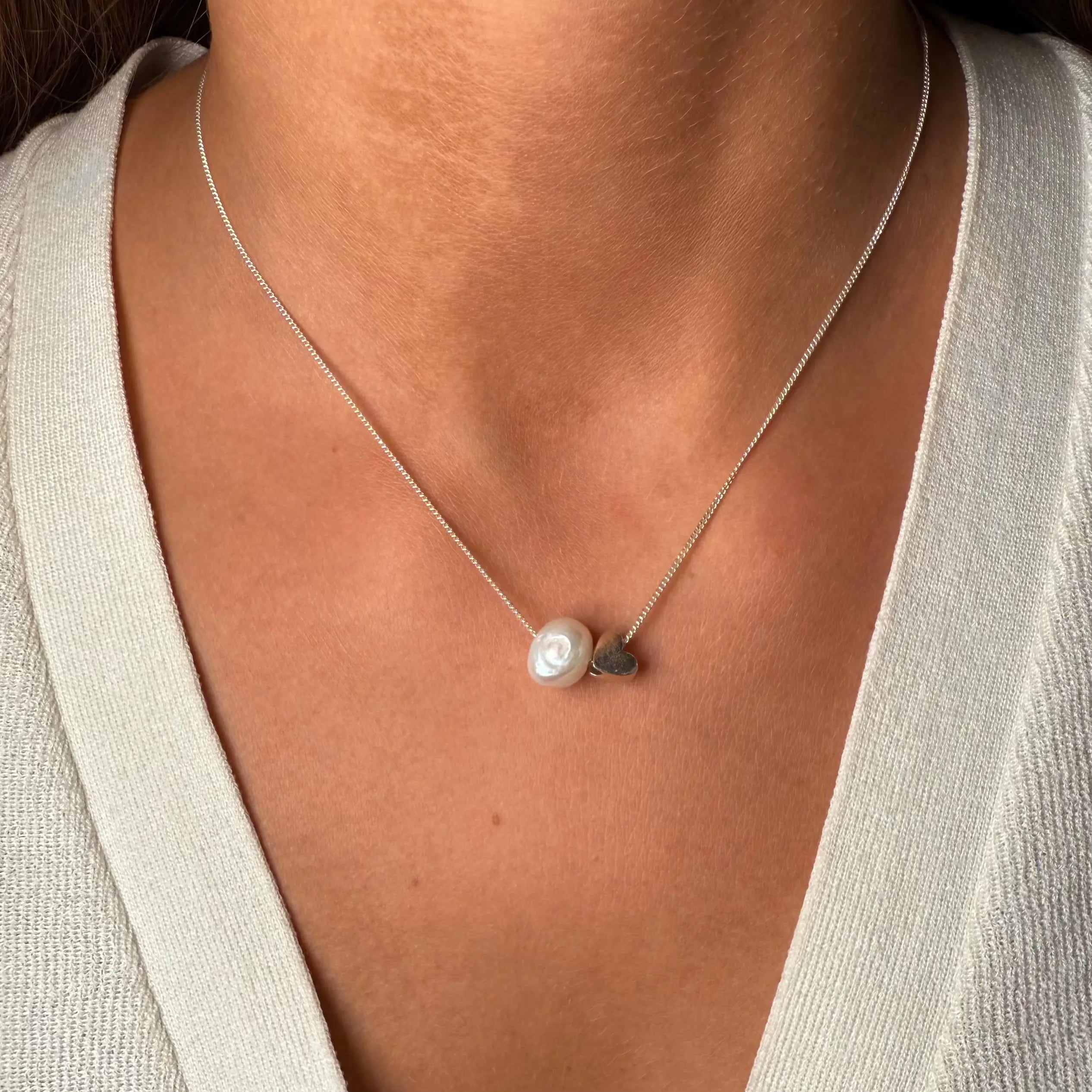 Halsband - Smilla L8Hasselblad