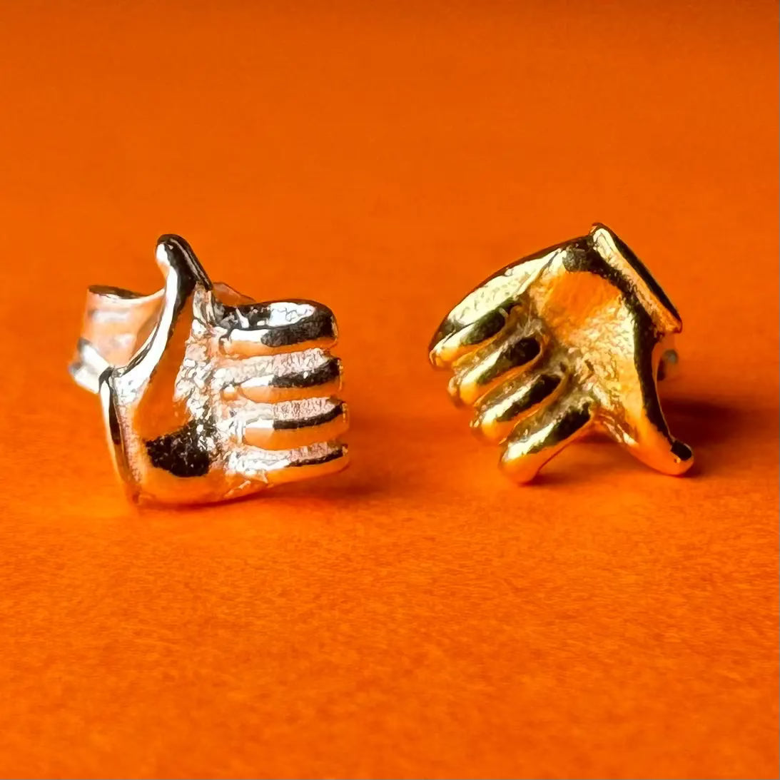 Stiftörhänge - Tumme Upp & Ner L8Hasselblad