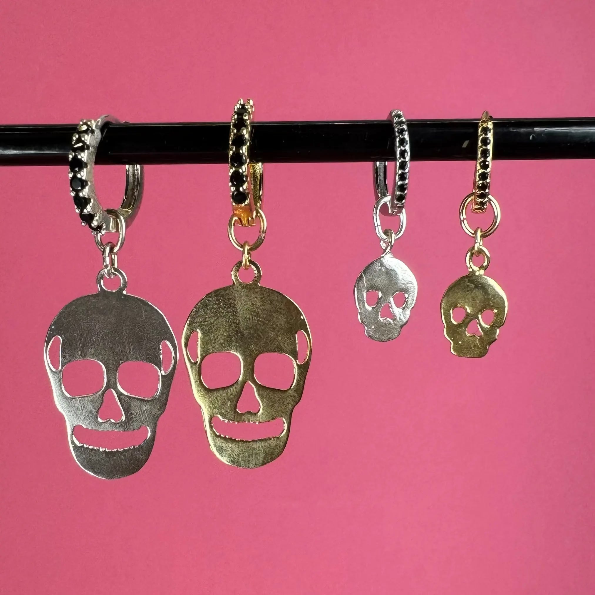 Örhänge -  Balla dödskallar L8Hasselblad