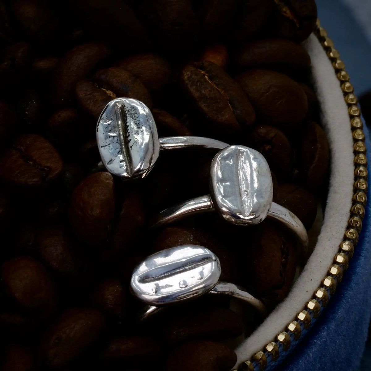 Kaffebönan - 2mm Ring L8Hasselblad
