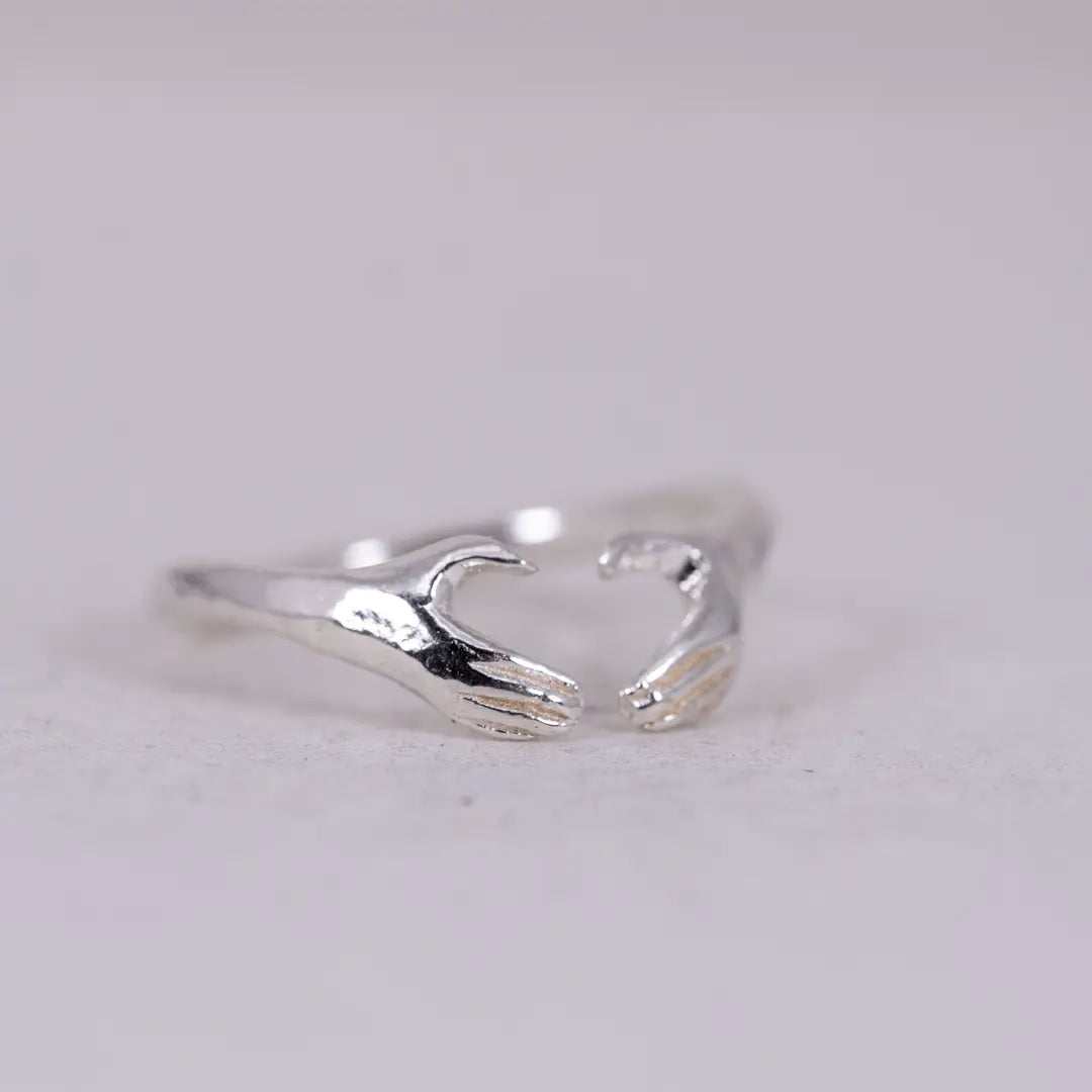 Kärlekshänder ring - L8Hasselblad