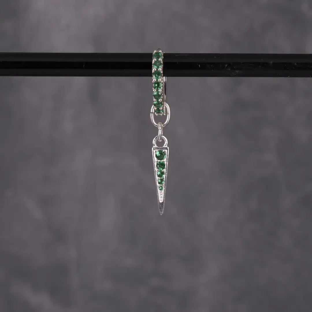 Kort zirkoner & tagg - örhängen guld - L8Hasselblad