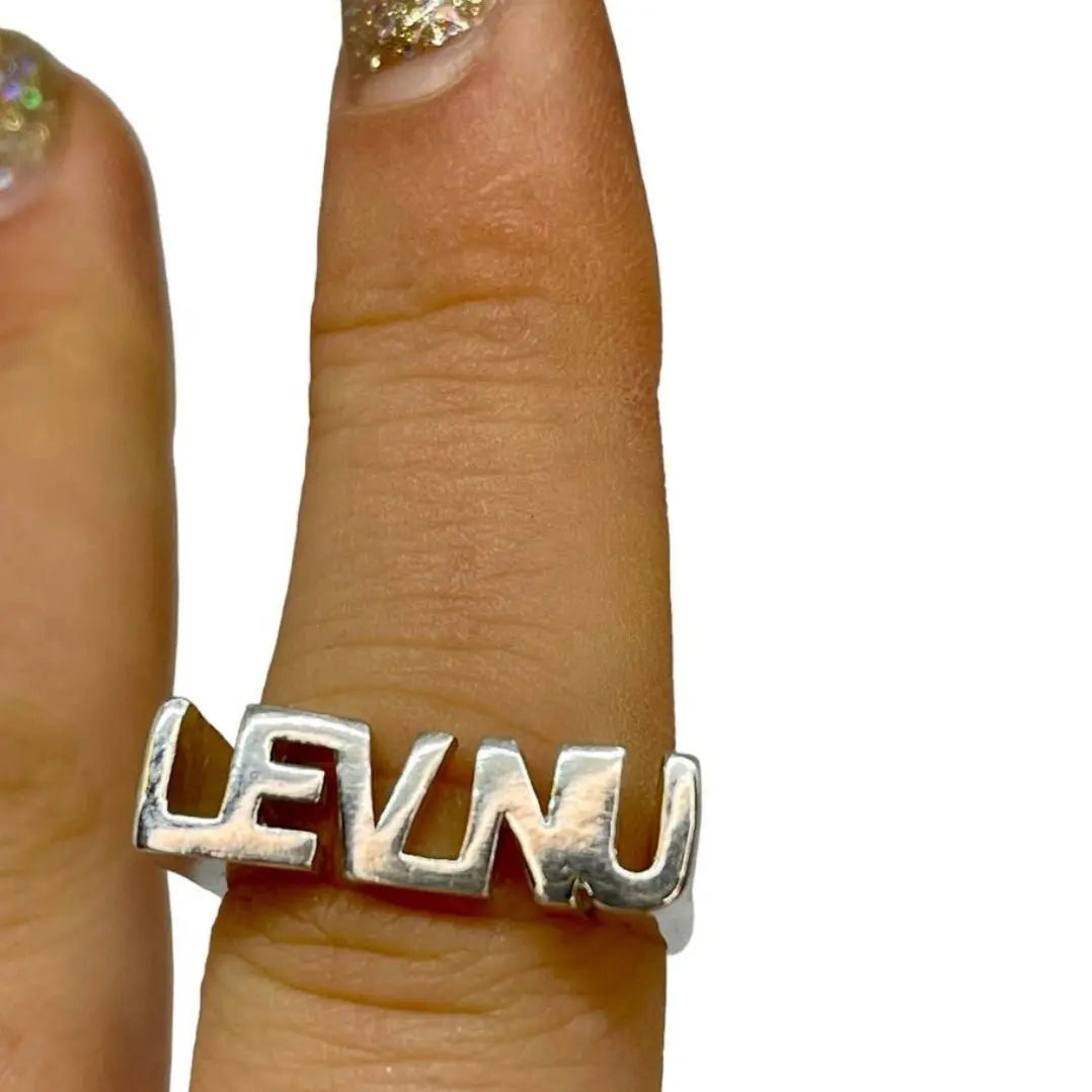 LEV NU & DÖ SEN - ring - L8Hasselblad