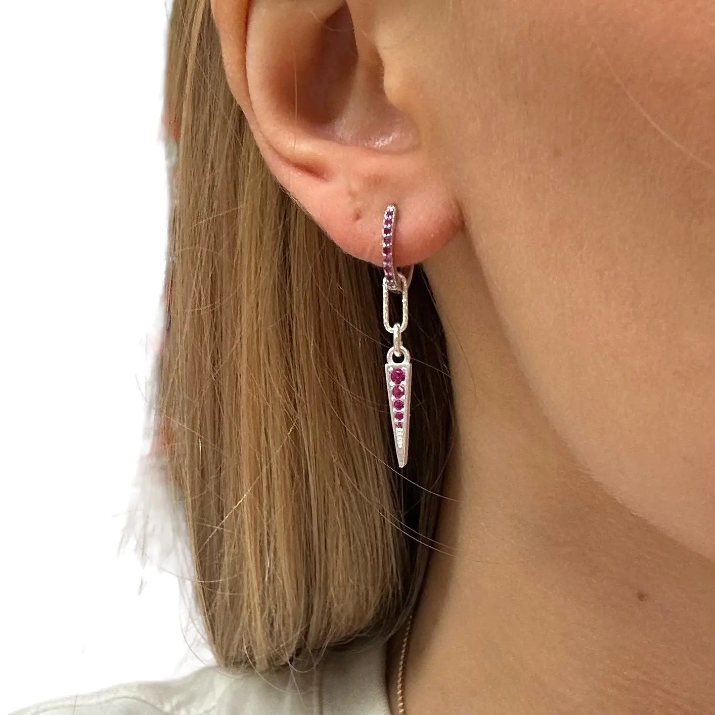 Längre zirkoner och tagg - Örhängen - L8Hasselblad