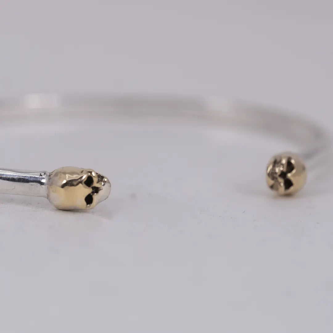 Lilla dödskallearmbandet - L8Hasselblad