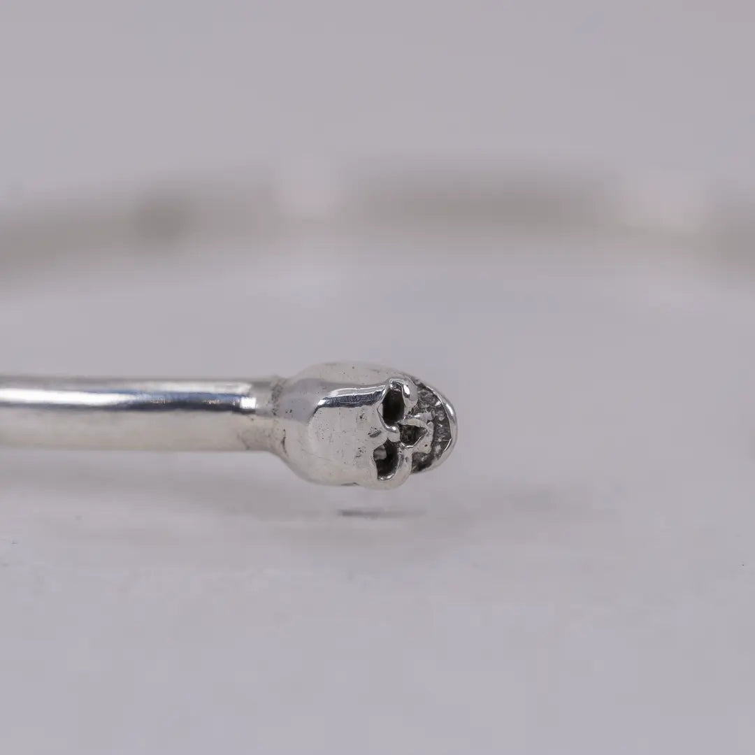 Lilla dödskallearmbandet - L8Hasselblad