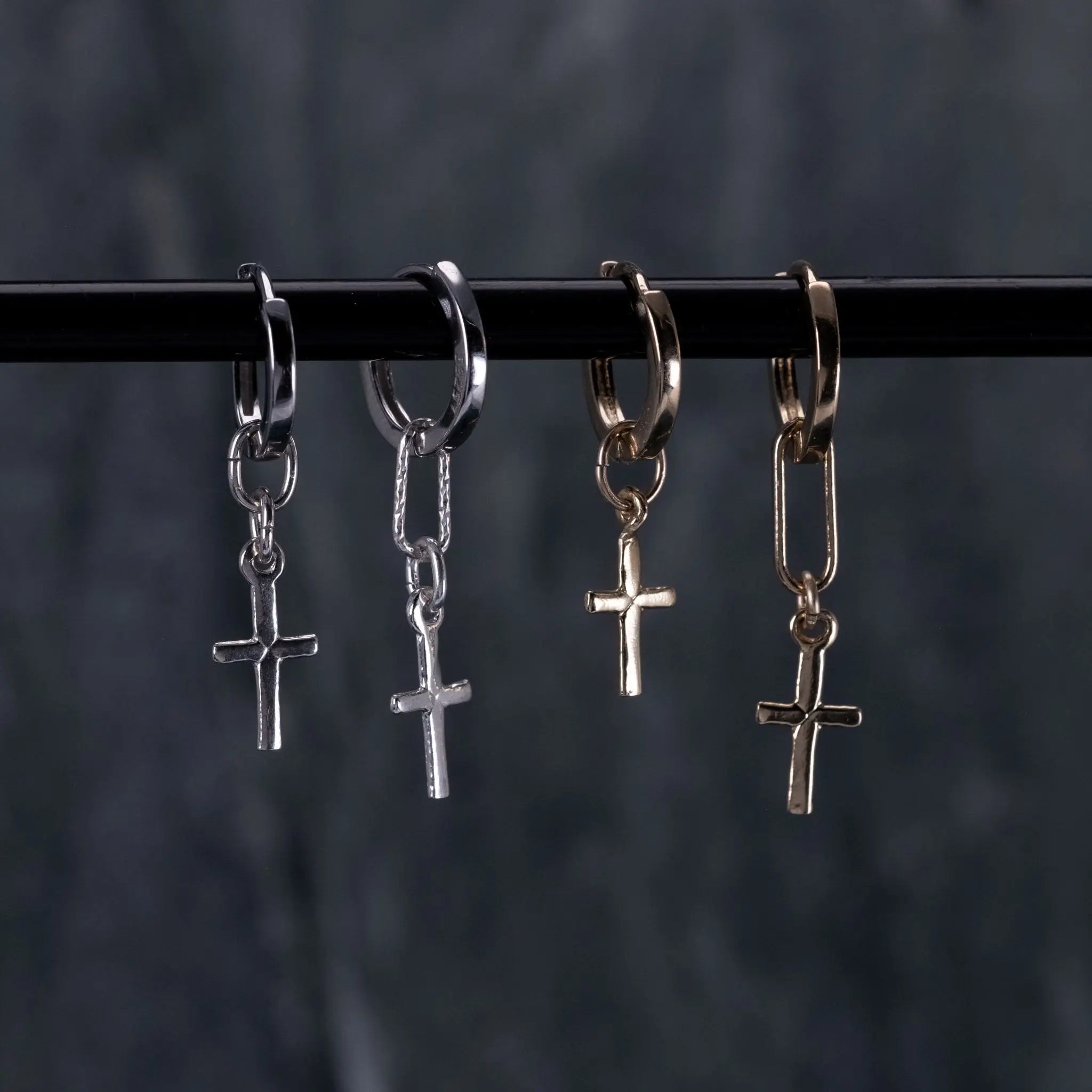 Det lilla korset  - Örhänge L8Hasselblad