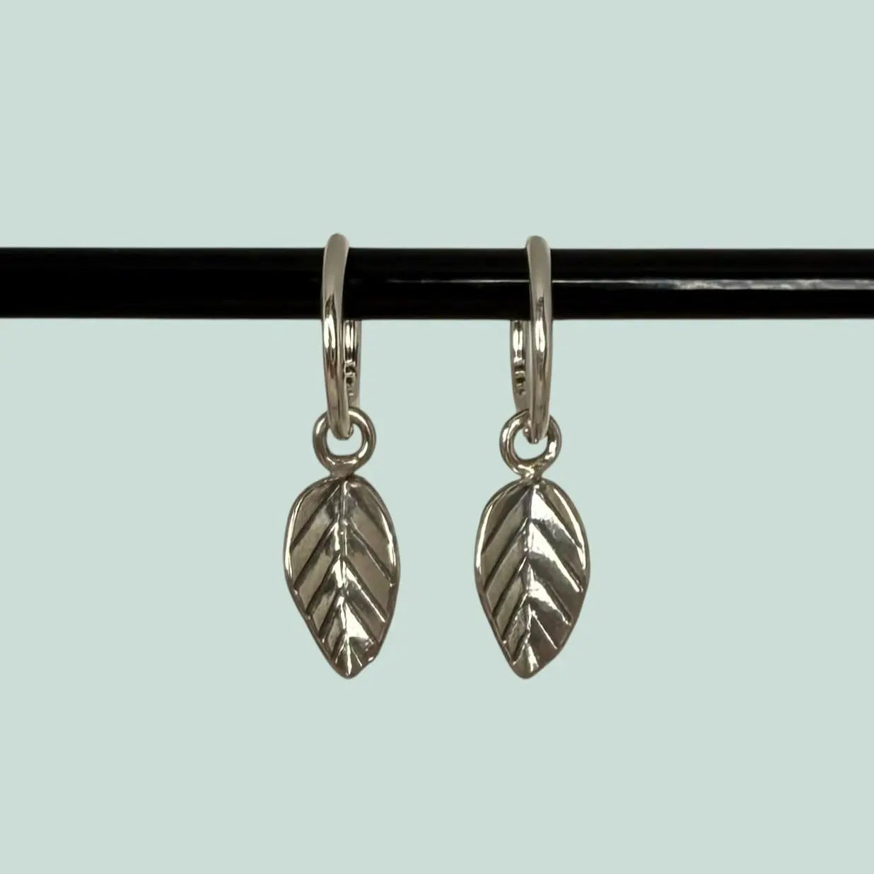 Löve - silverörhängen (par) - L8Hasselblad