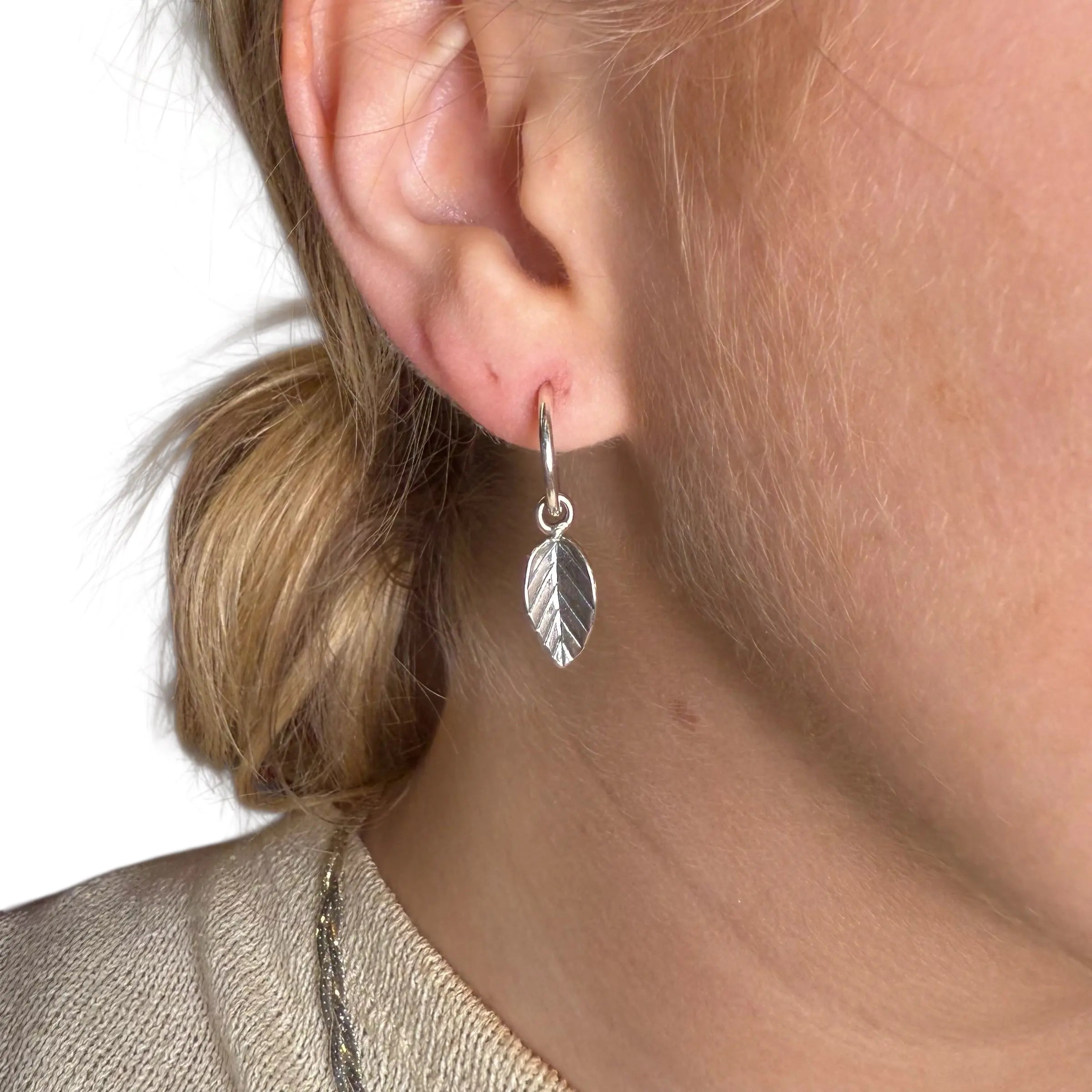 Löve - silverörhängen (par) - L8Hasselblad