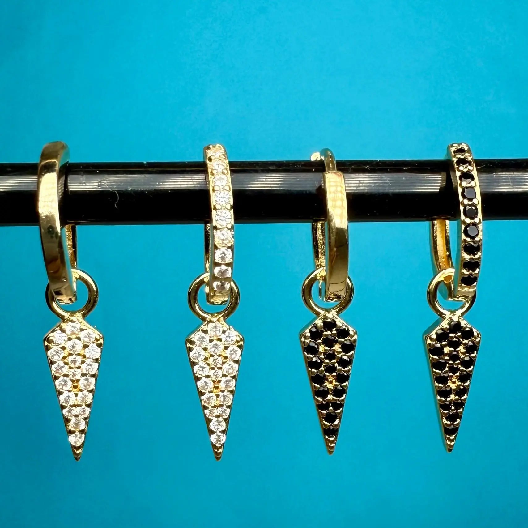 Luxury zirkoner och tagg - Örhängen - L8Hasselblad