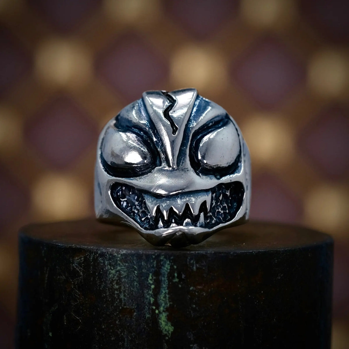 Monster - Ring L8Hasselblad