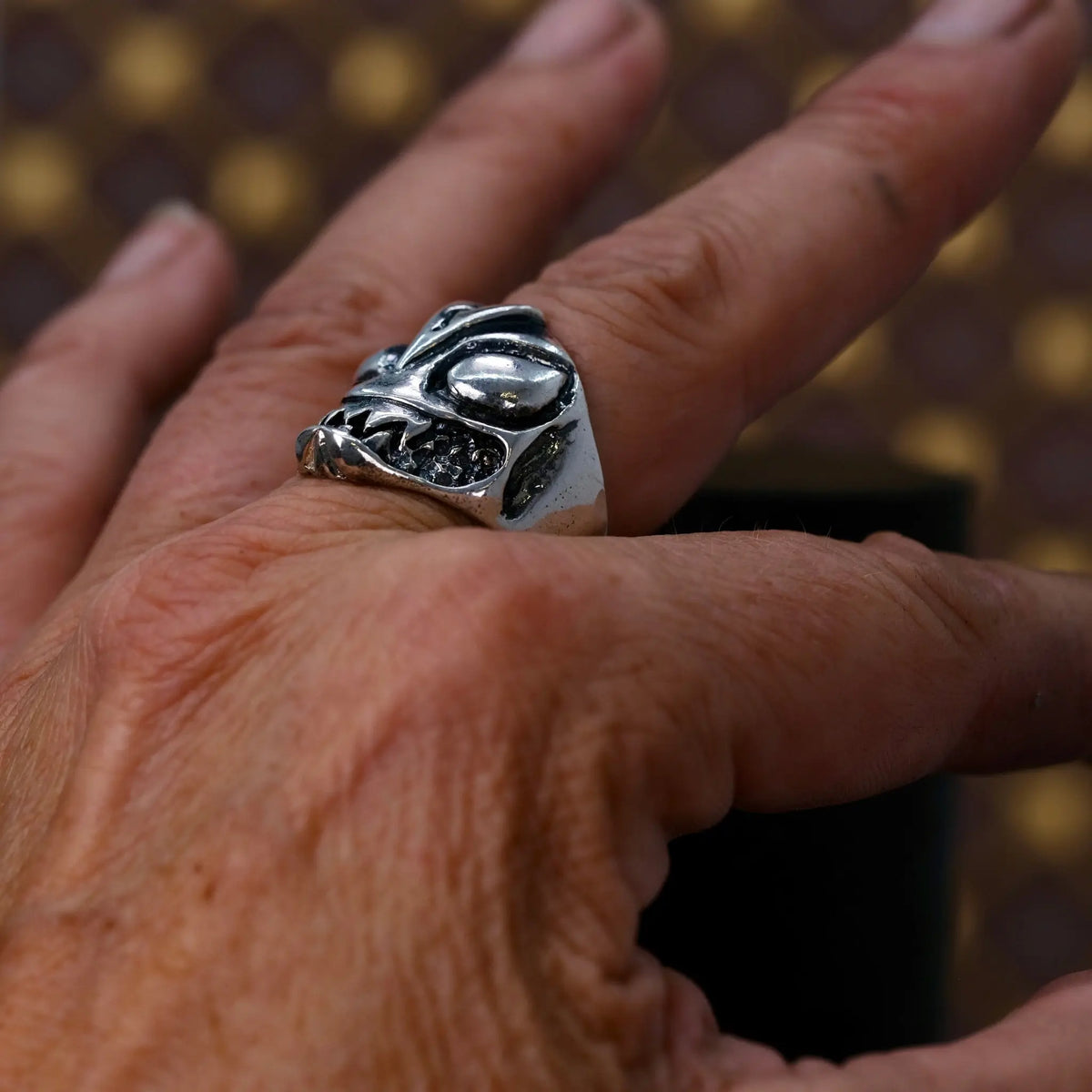 Monster - Ring L8Hasselblad