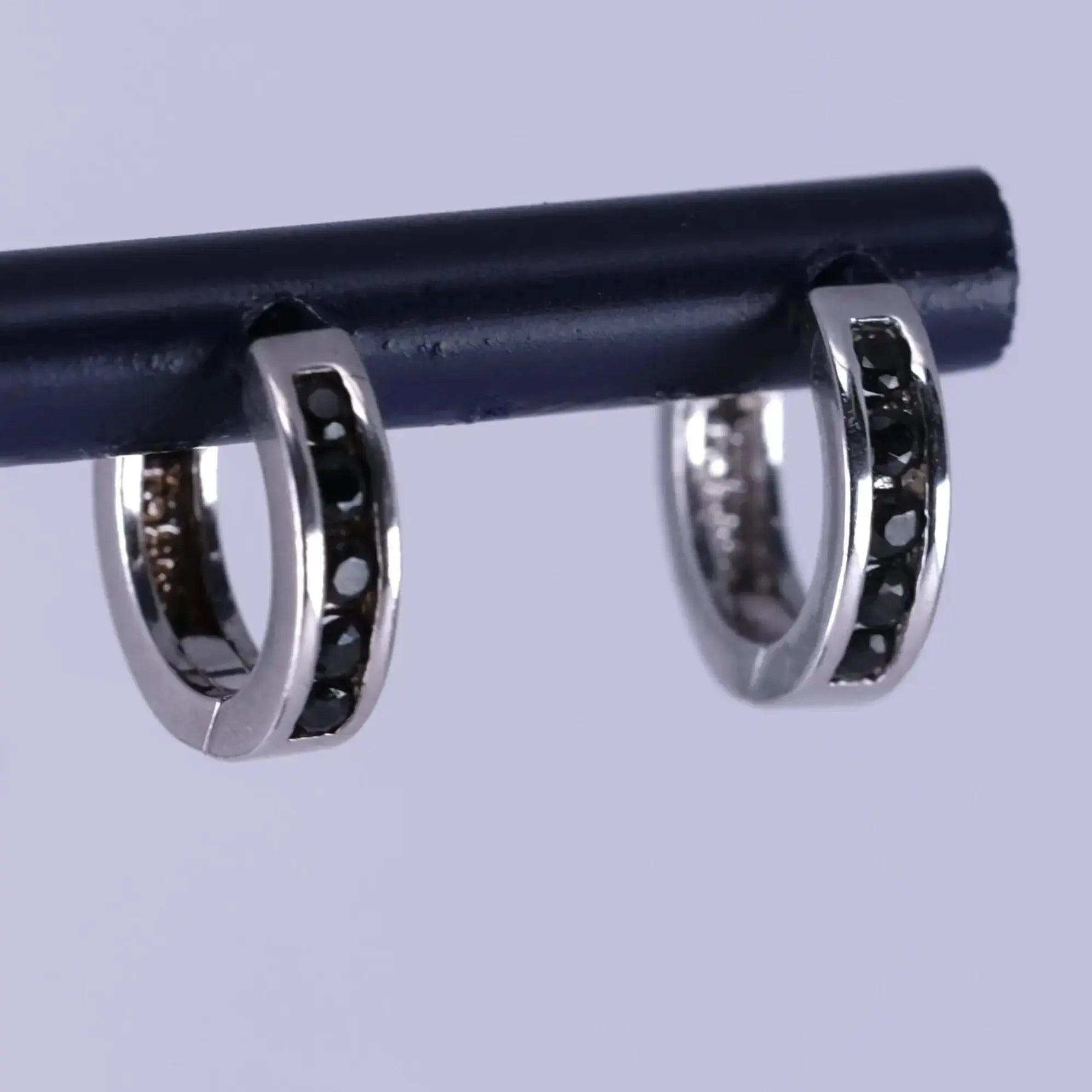 Noir Hoops L8Hasselblad