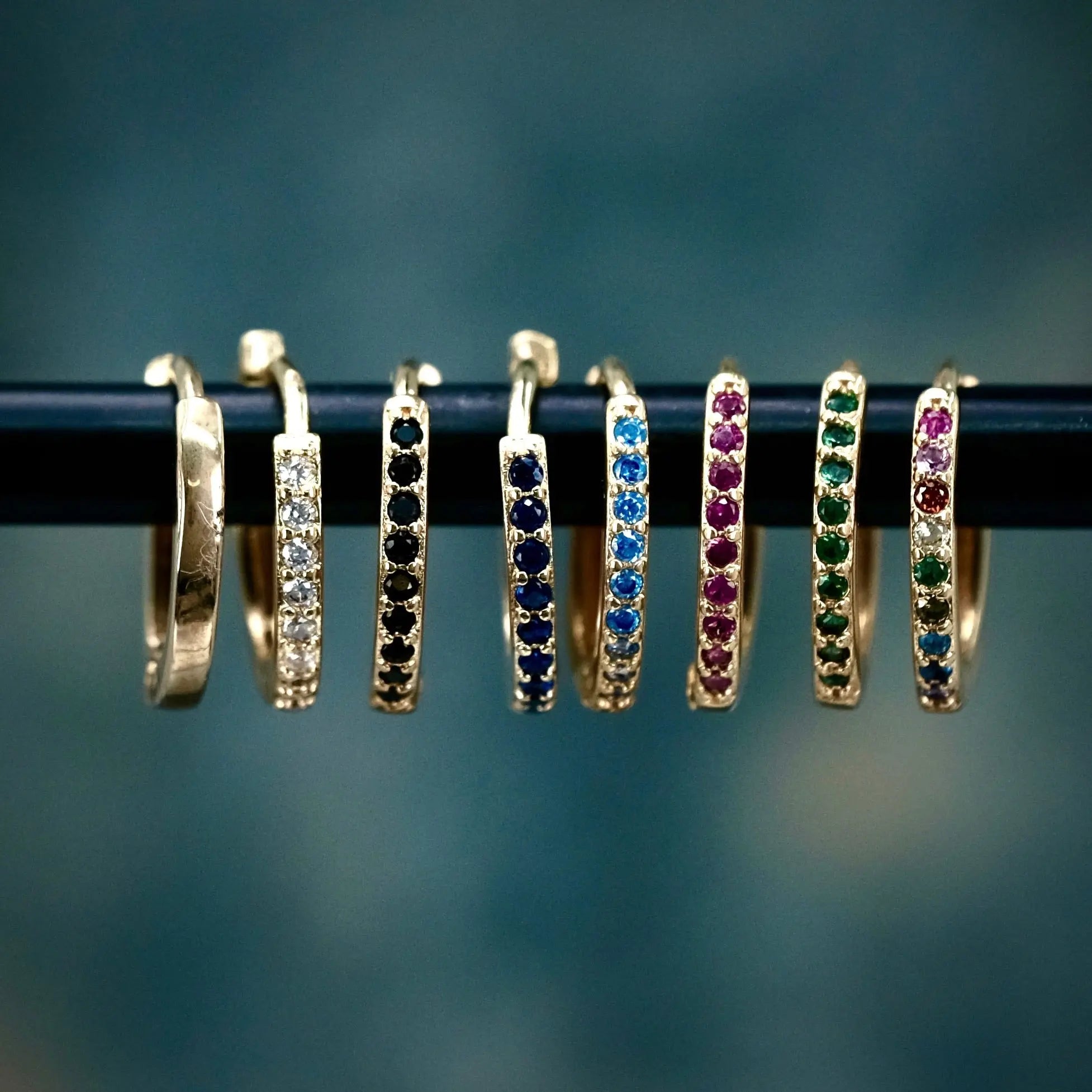 Olivia Small - Hoops L8Hasselblad