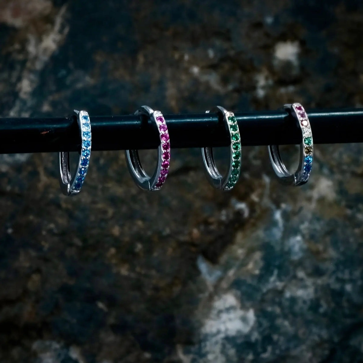 Olivia Small - Hoops L8Hasselblad