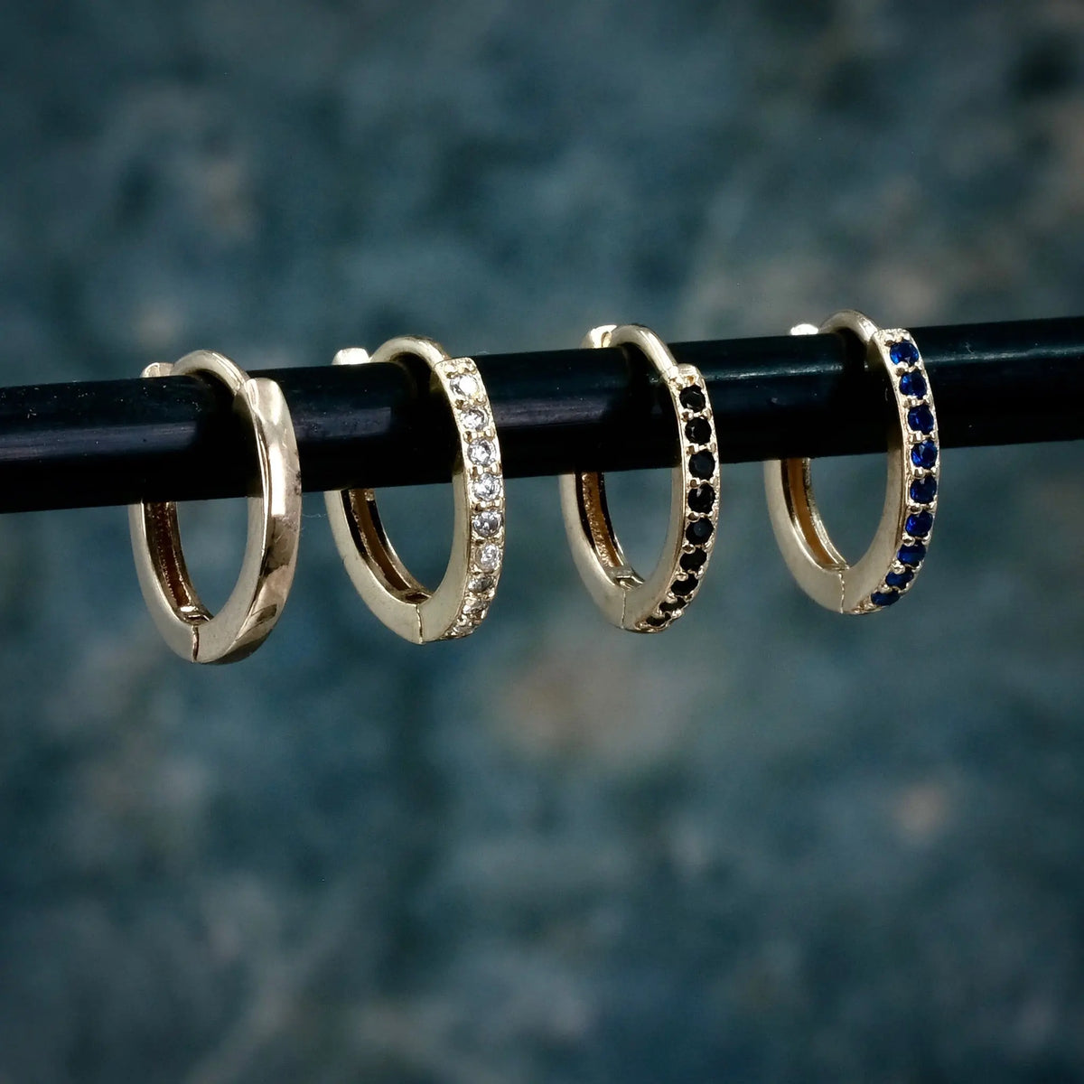 Olivia Small - Hoops L8Hasselblad