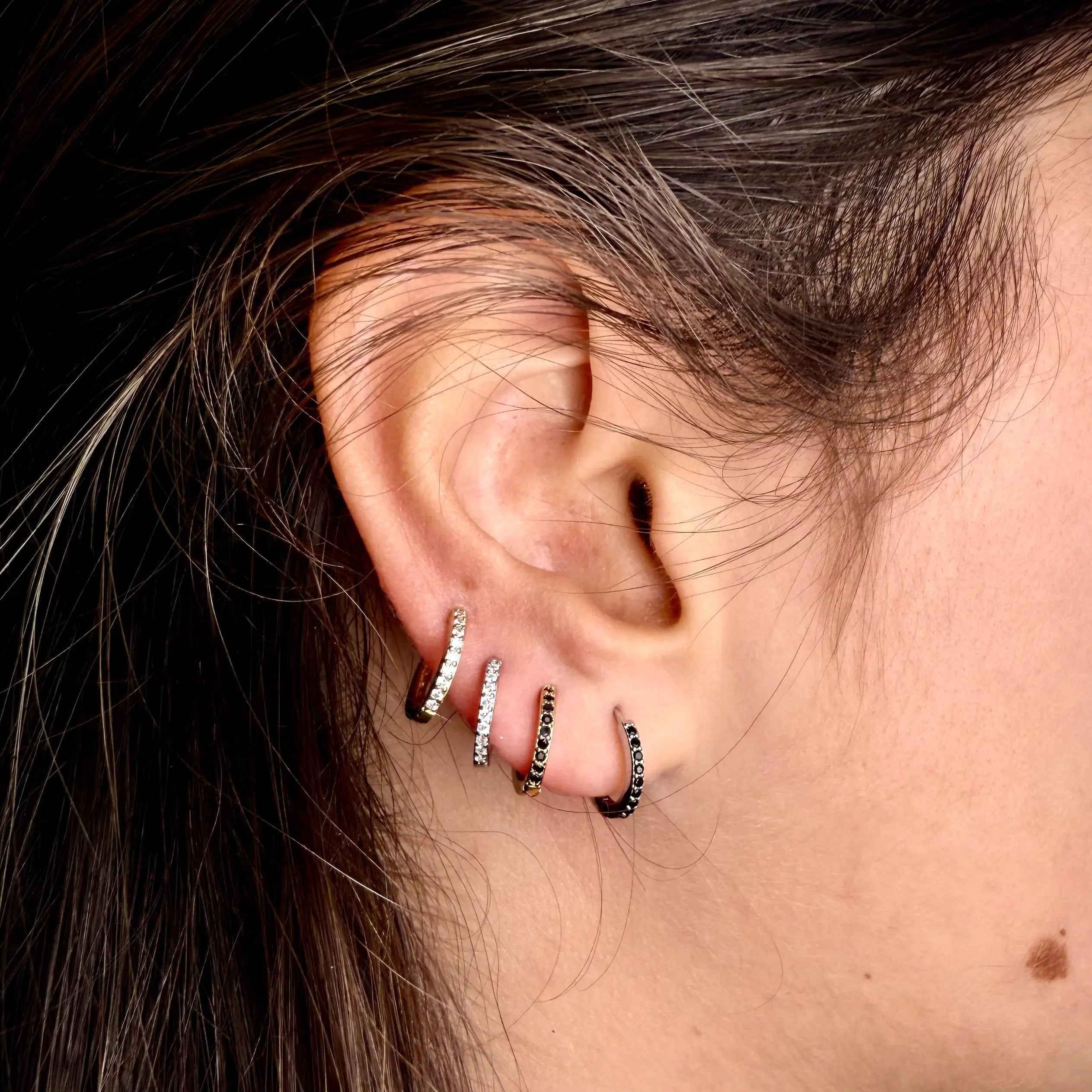 Smala colorful hoops guld - L8Hasselblad