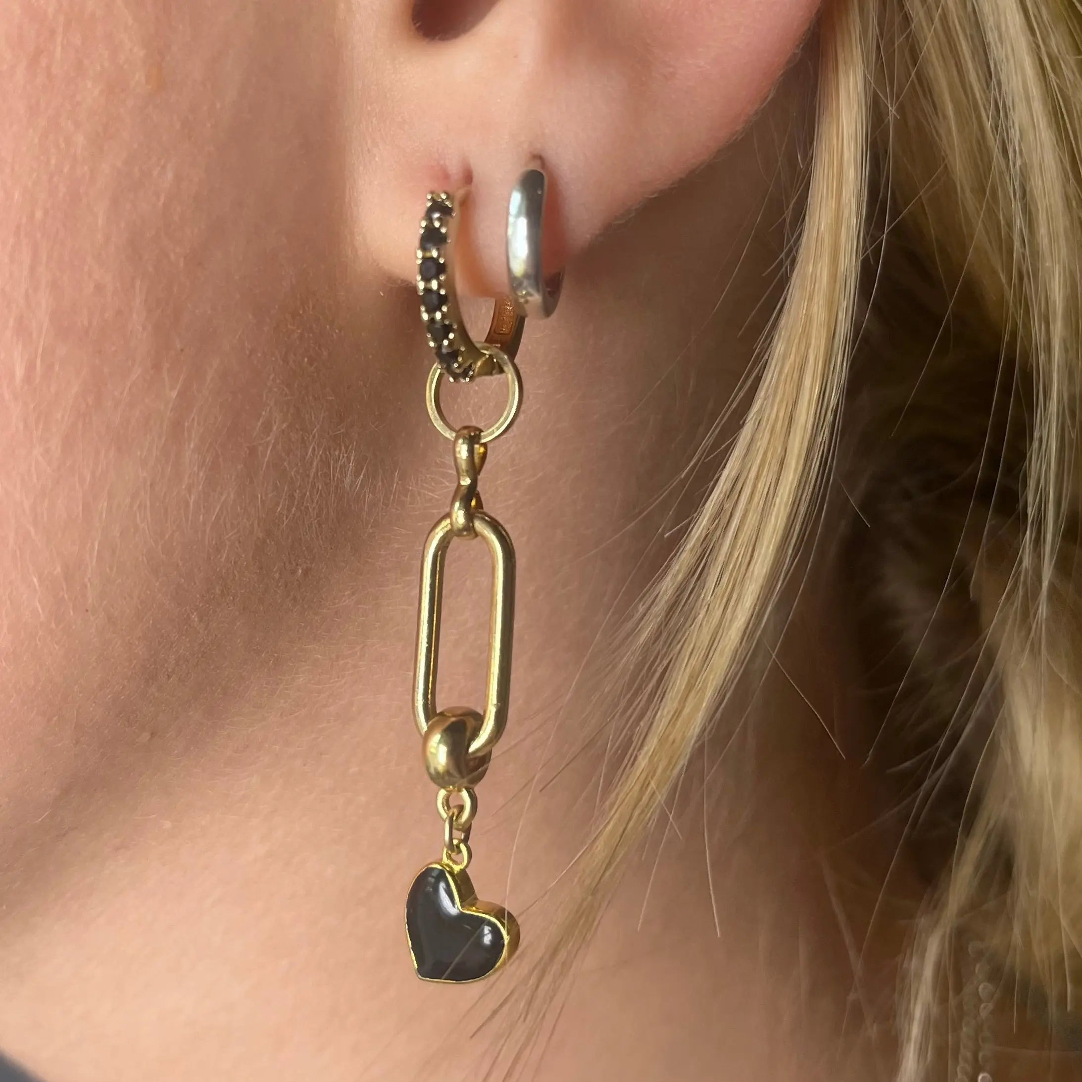 Örhänge - långa Flaming Hearts - L8Hasselblad