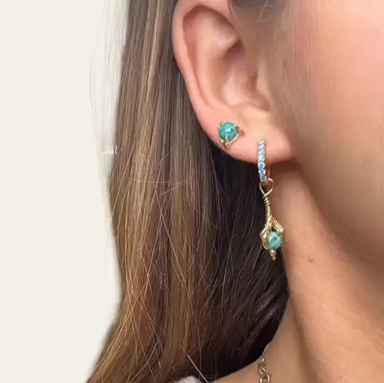 Örhängen - 2.0 kort klo gulddoublé L8Hasselblad