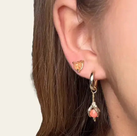 Örhängen - 2.0 kort klo gulddoublé L8Hasselblad