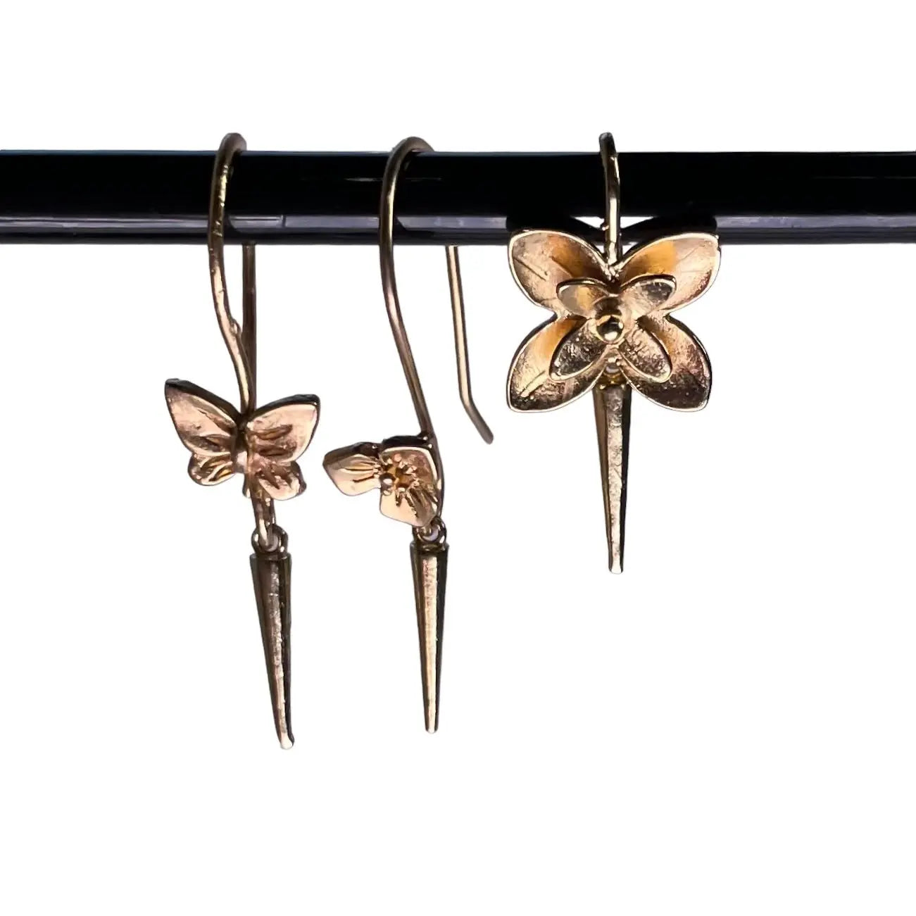 Örhängen - Blomma med nit - L8Hasselblad