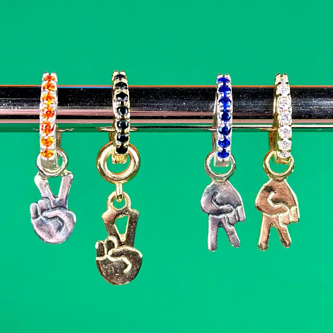 Örhängen - Peace Out! - L8Hasselblad