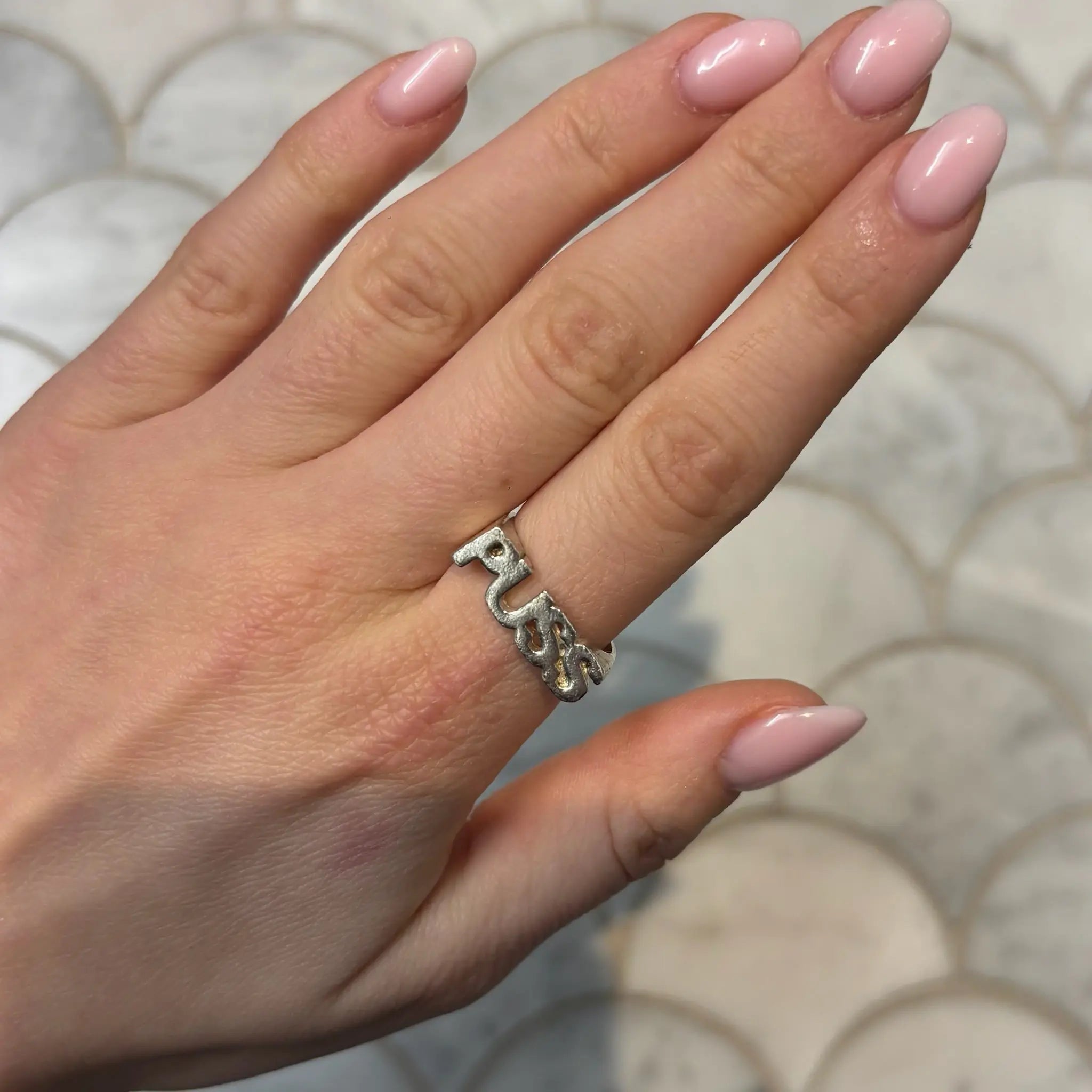 PUSS - Ring - L8Hasselblad