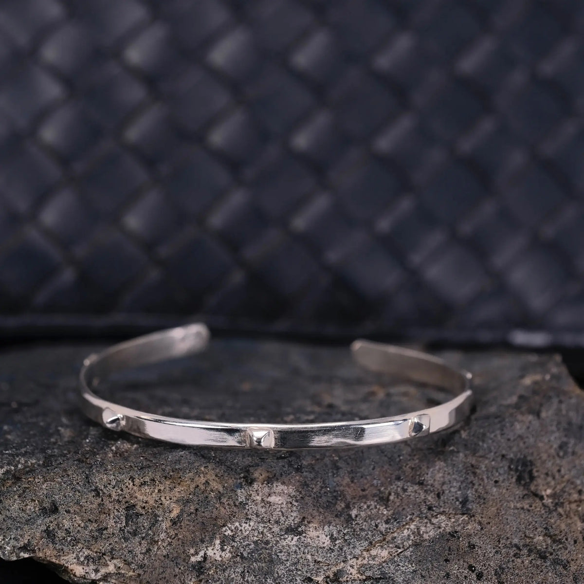 Petite Nitarmband L8Hasselblad