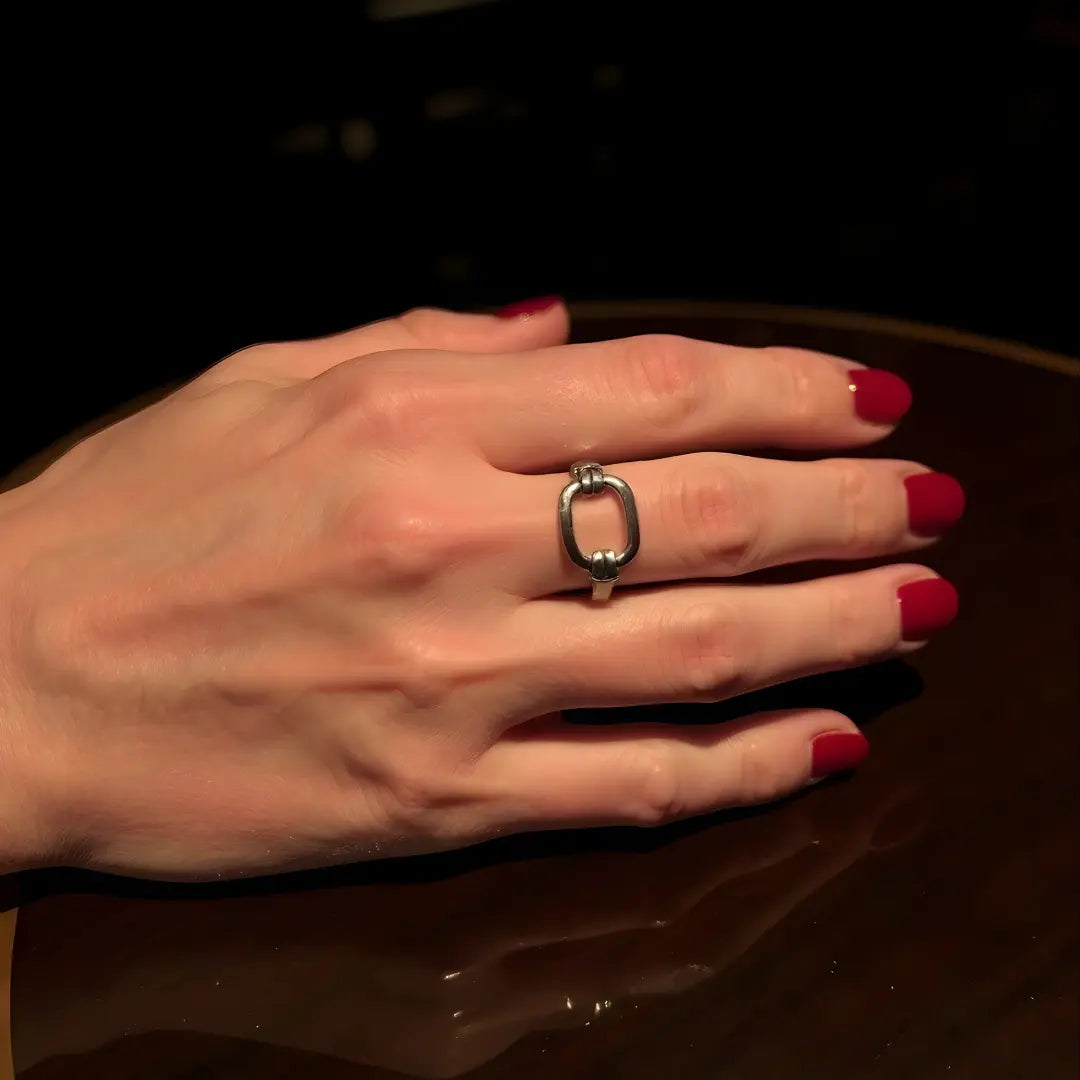 Ring - Classy and Chic L8Hasselblad