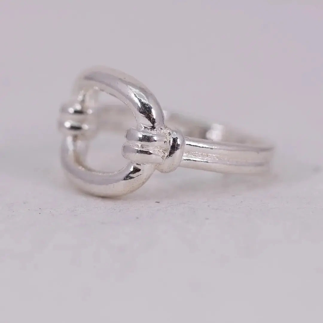 Ring - Classy and Chic - L8Hasselblad