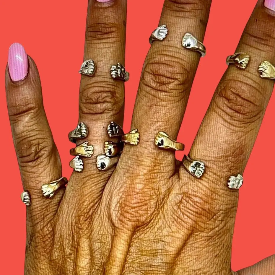 Ring - Öppen & knuten hand - L8Hasselblad