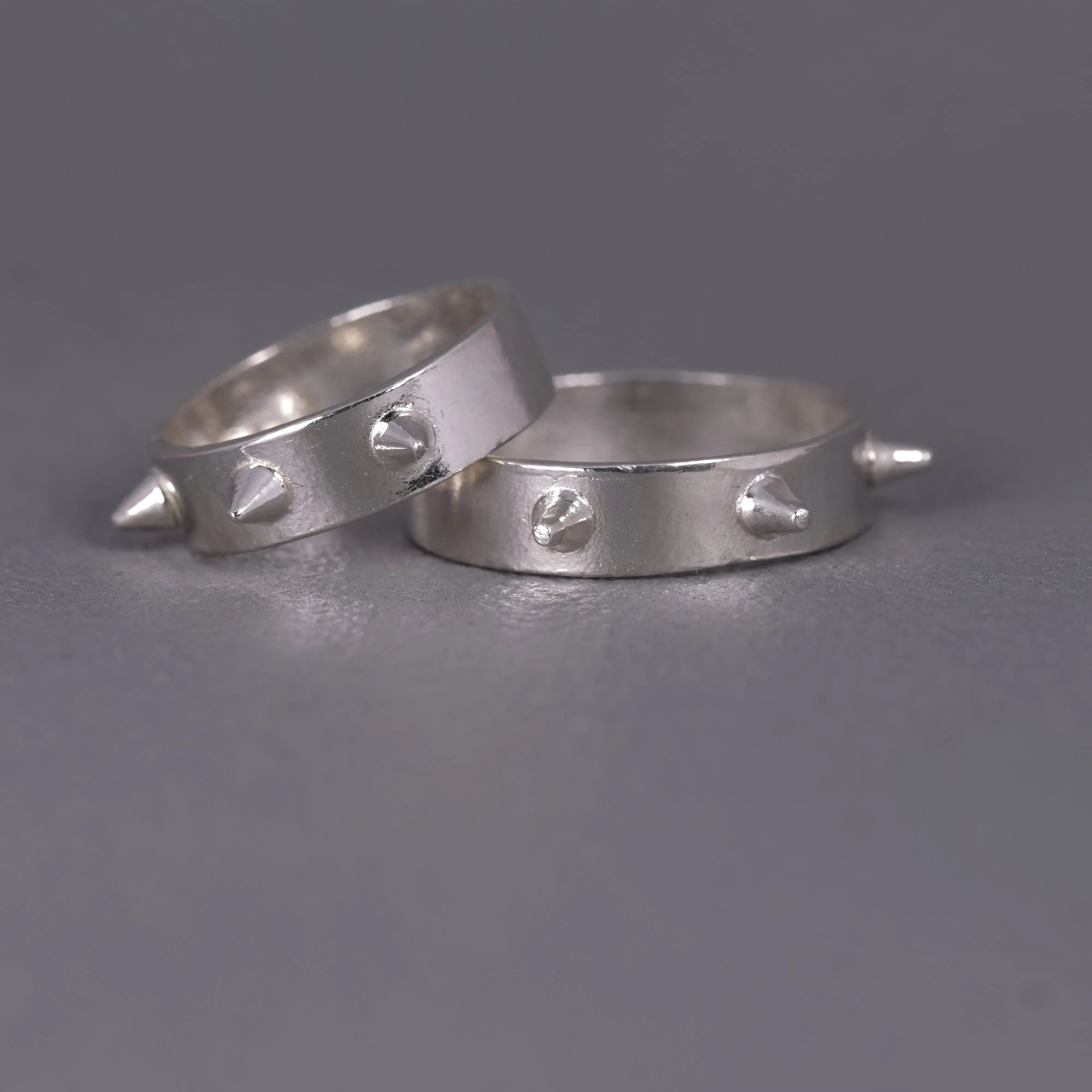 Ring - Spike ring L8Hasselblad