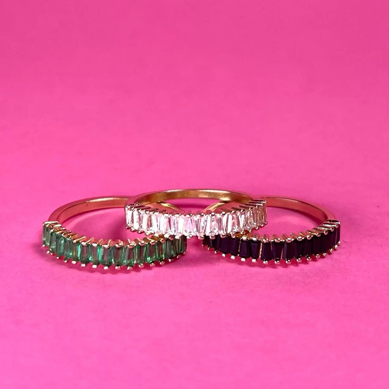 Ring med flera baugettslipade zirkoner - L8Hasselblad