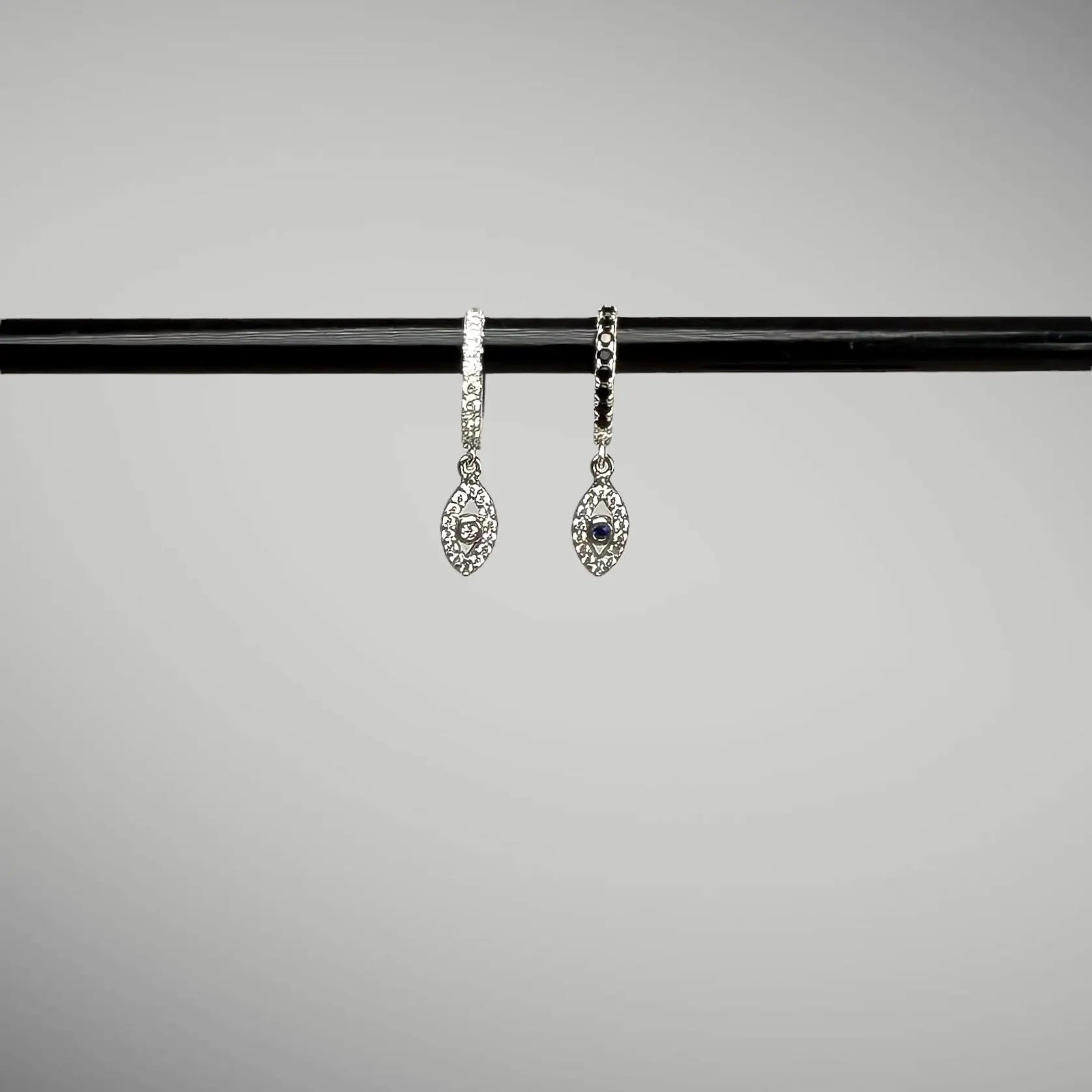 Se mig glittra - silverörhängen - L8Hasselblad