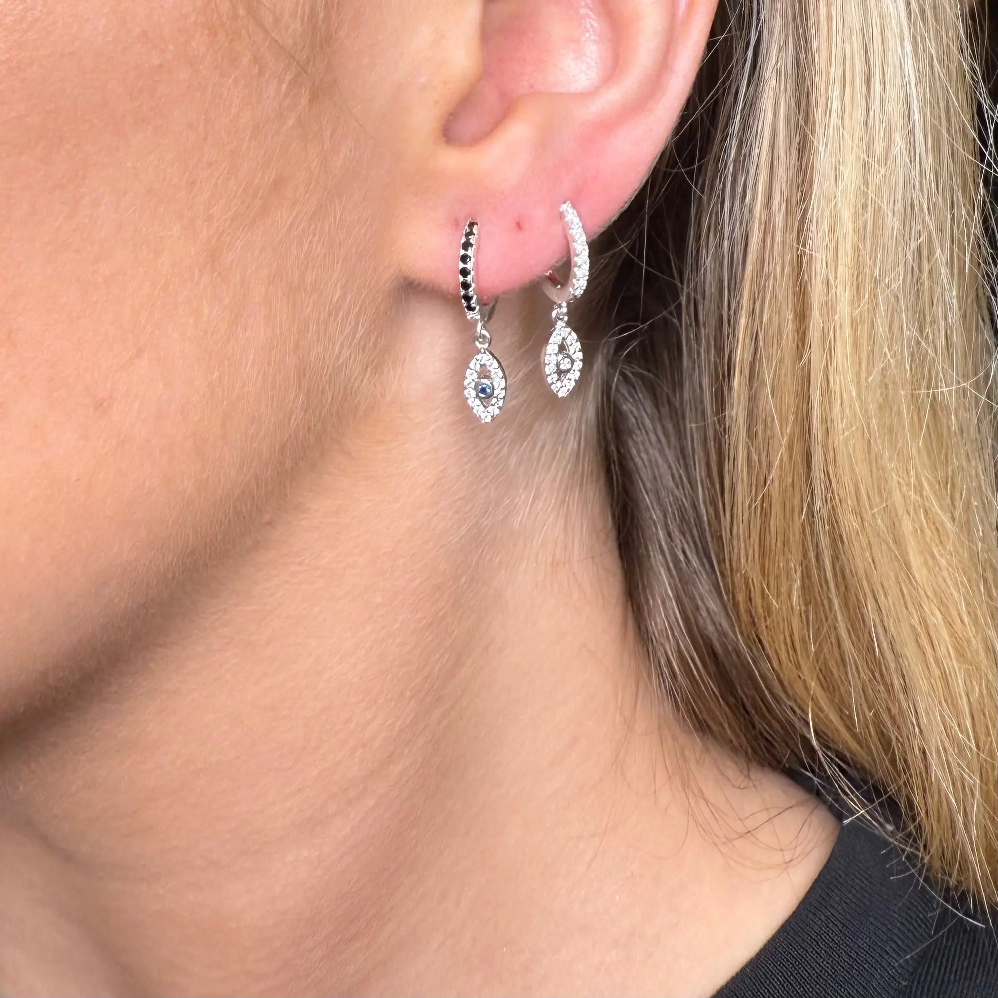 Se mig glittra - silverörhängen - L8Hasselblad