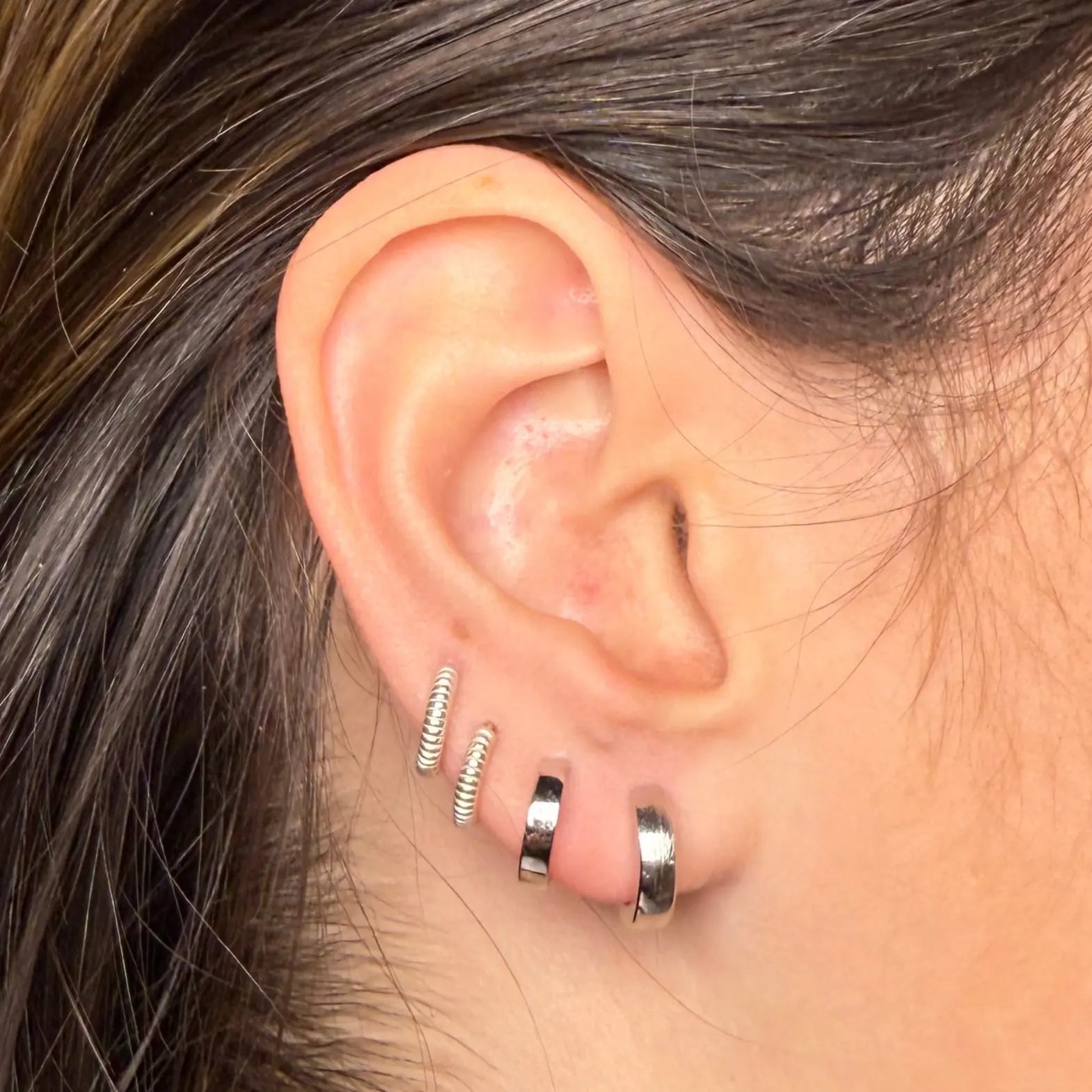 Simple hoops - L8Hasselblad