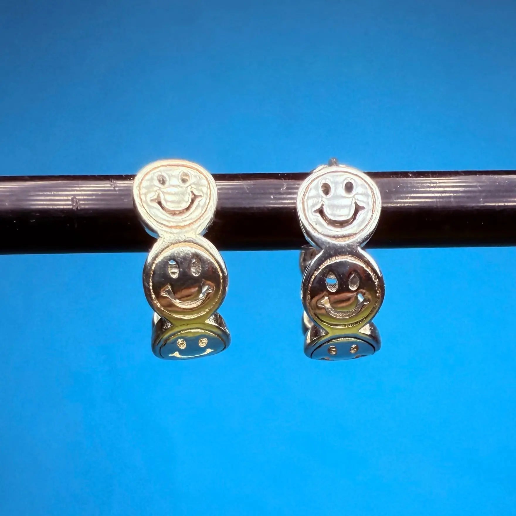 Smiley hoops - L8Hasselblad