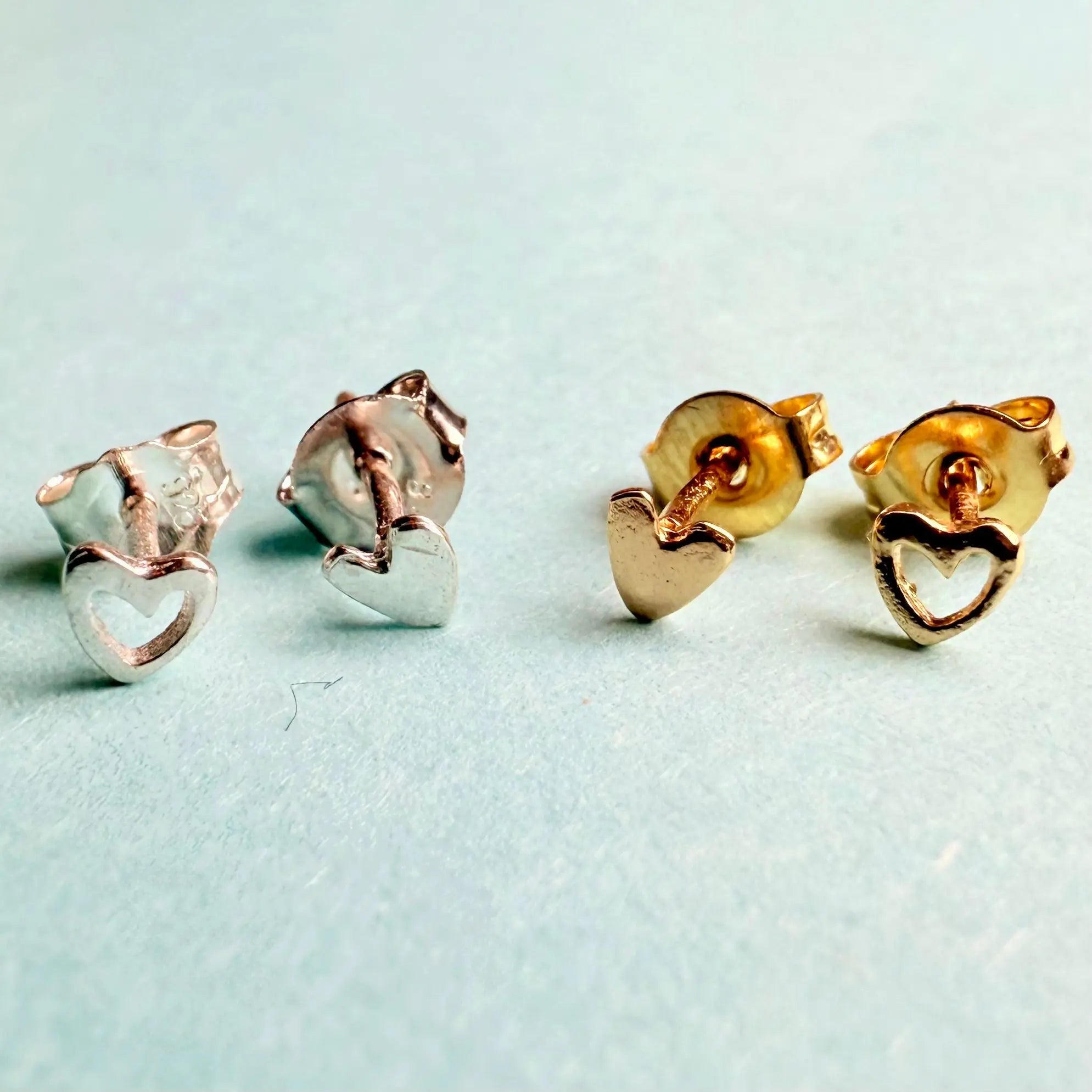 Stiftörhänge - Minihjärtan - L8Hasselblad