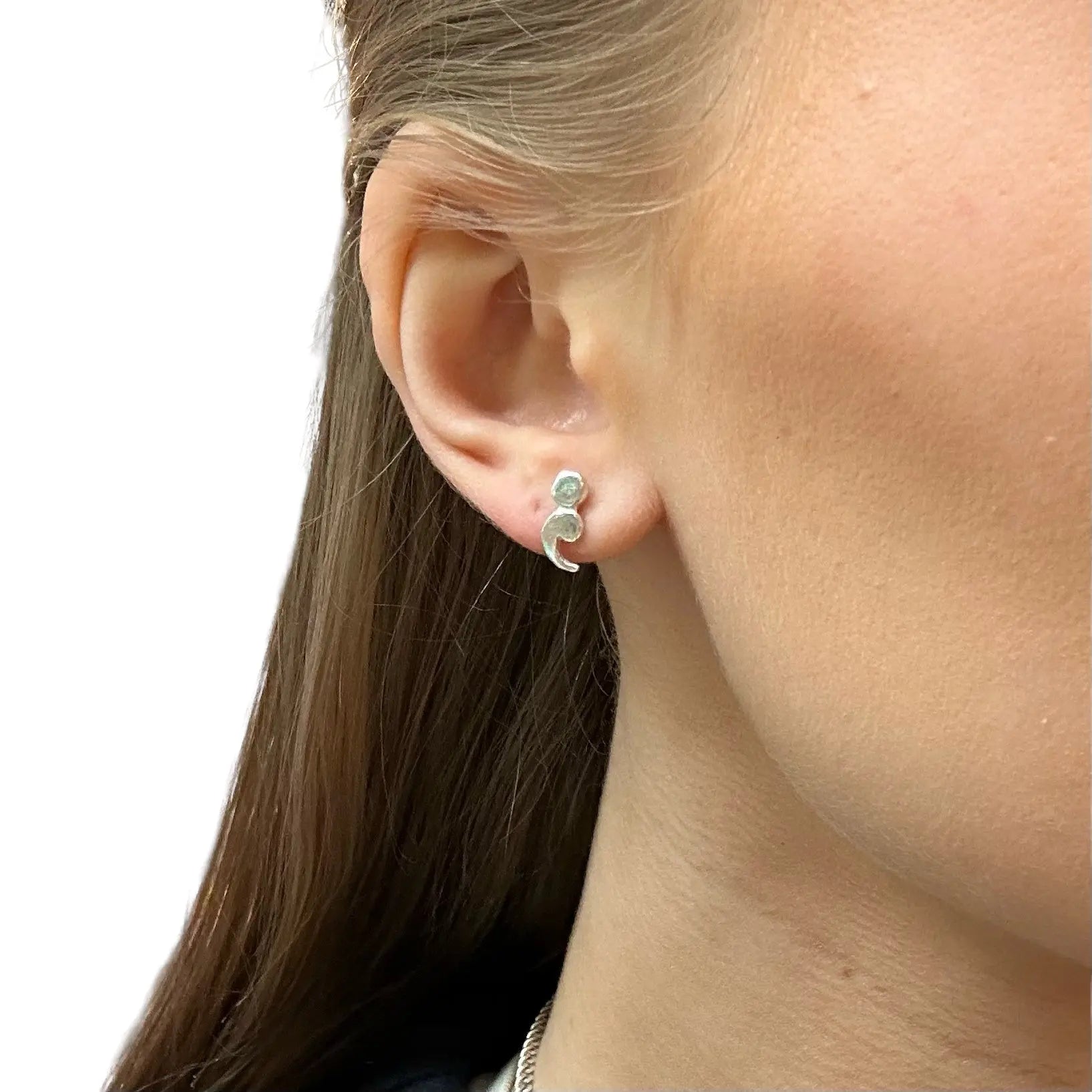 Stiftörhänge - Semikolon - L8Hasselblad