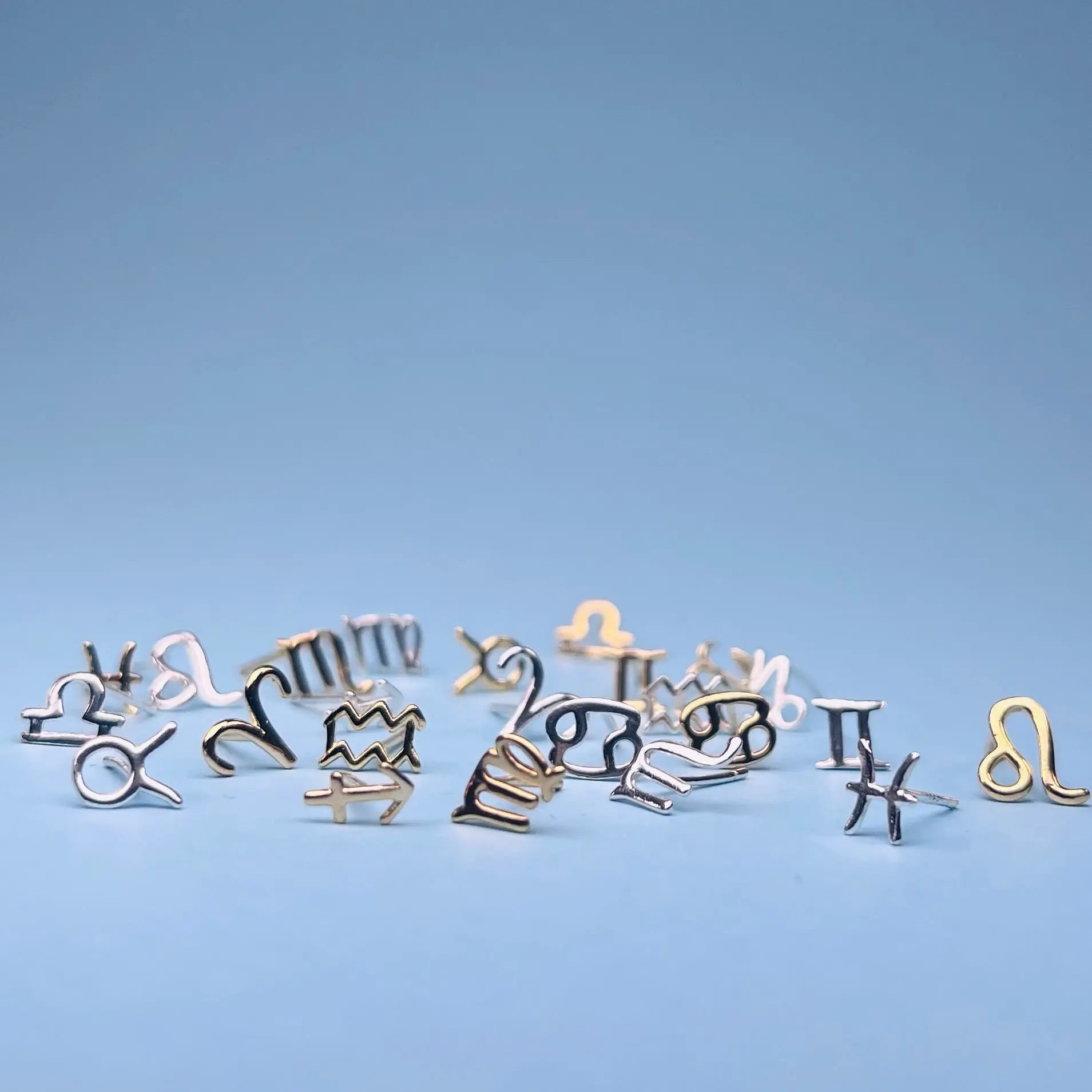 Stiftörhänge - Stjärntecken - L8Hasselblad