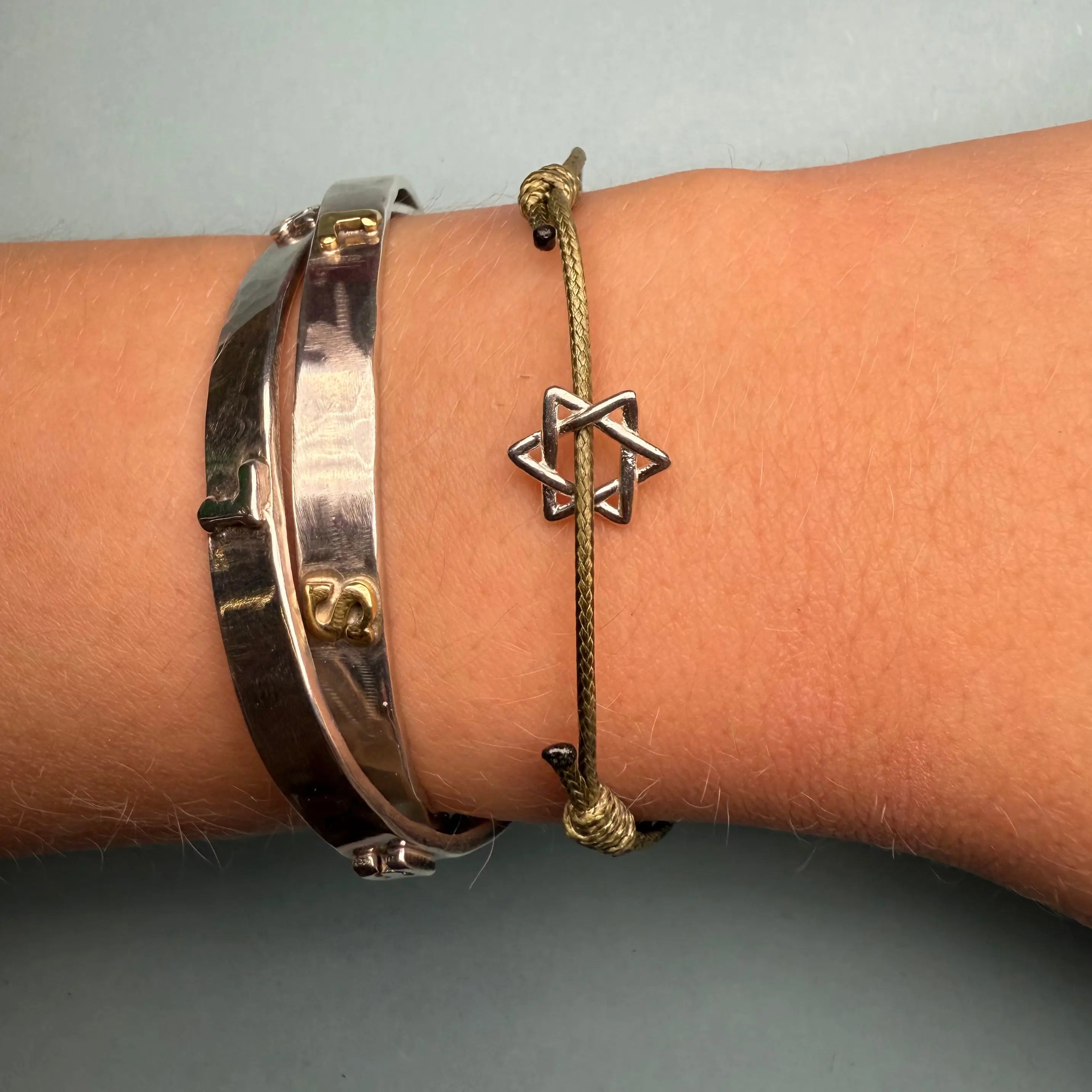 Stor davidsstjärna trådarmband - L8Hasselblad