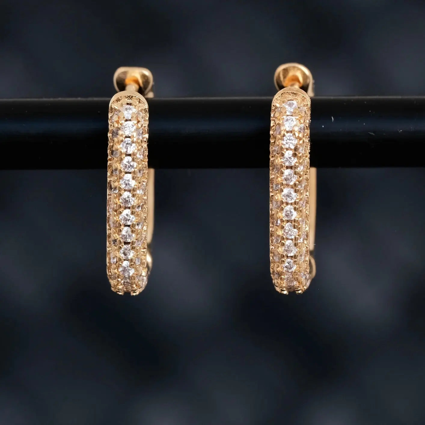 Tindra Hoops L8Hasselblad