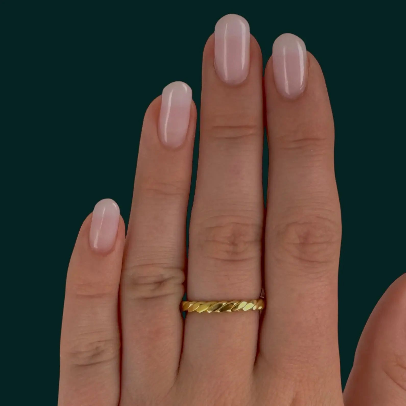 Tvinnad guldring - L8Hasselblad